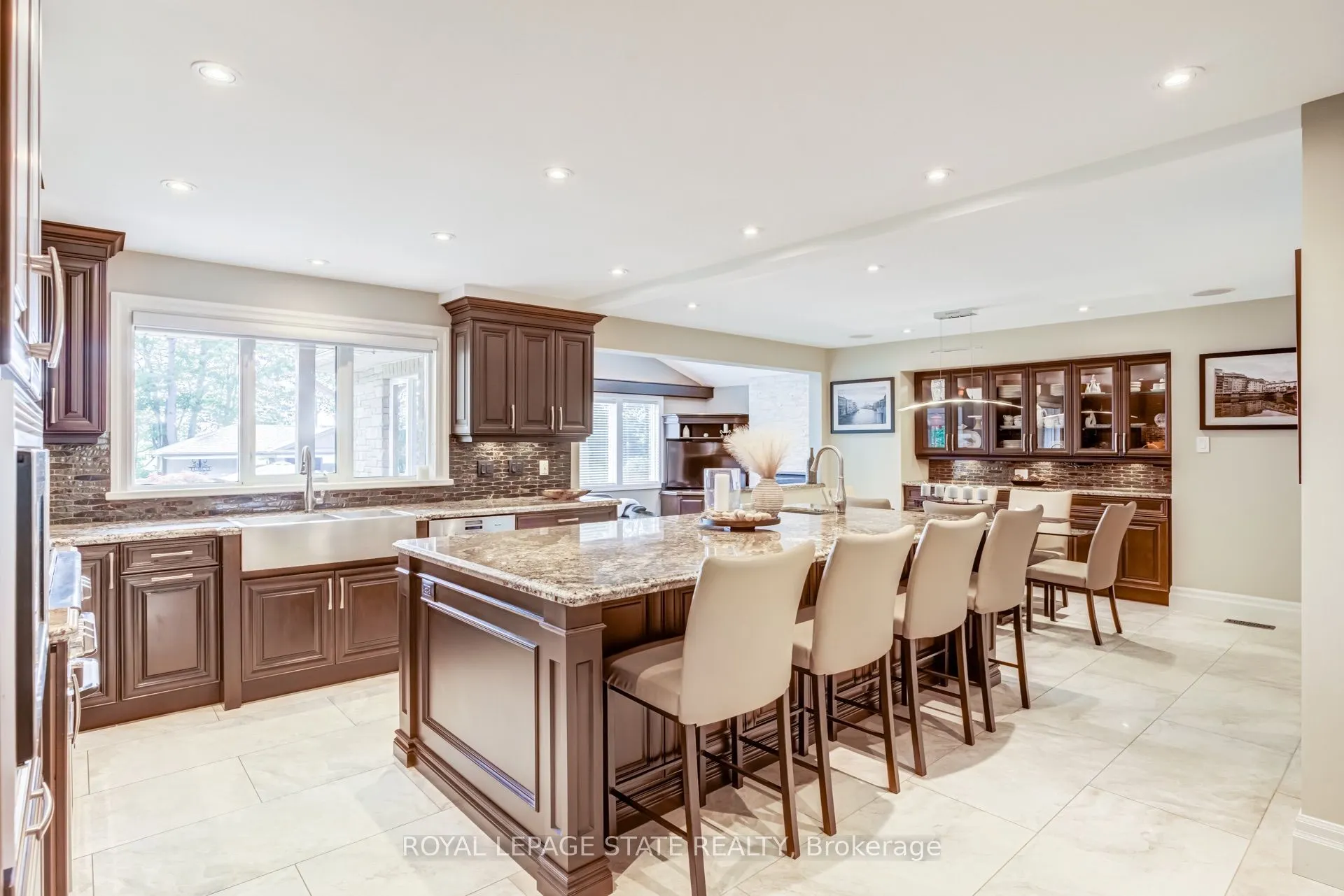 994 Courtland Drive