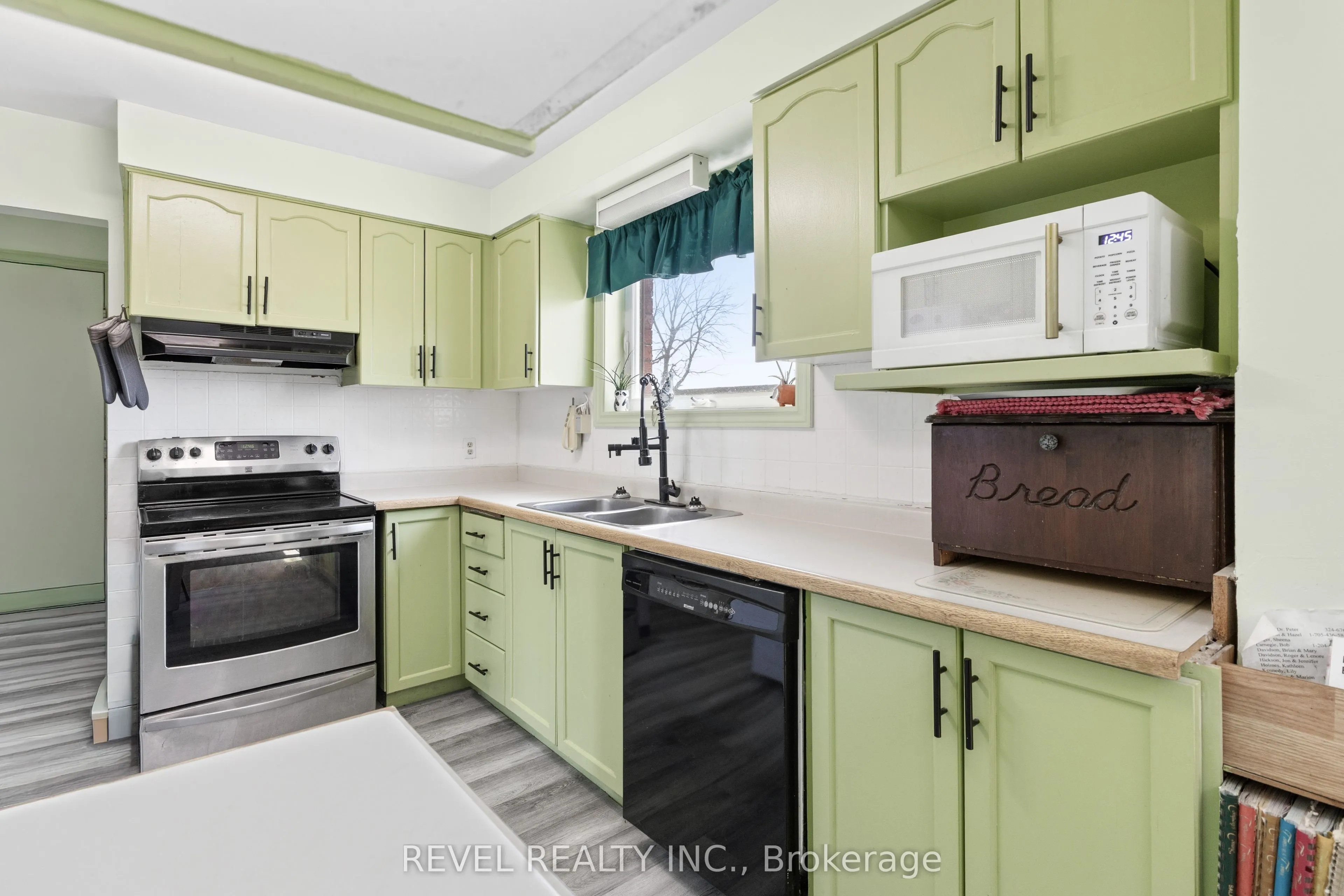 1038 Cresswell Road