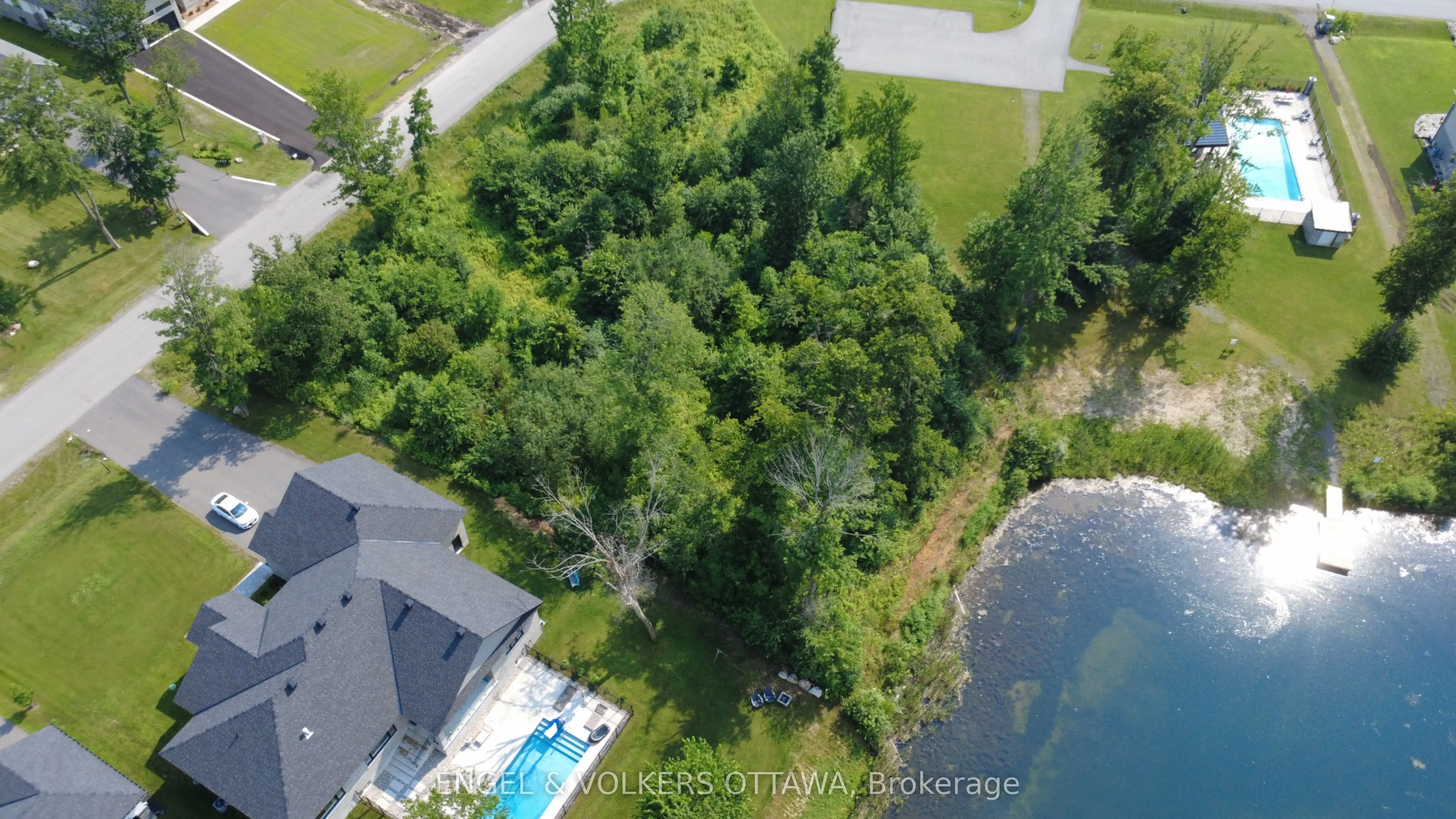 576 Shoreway Drive
