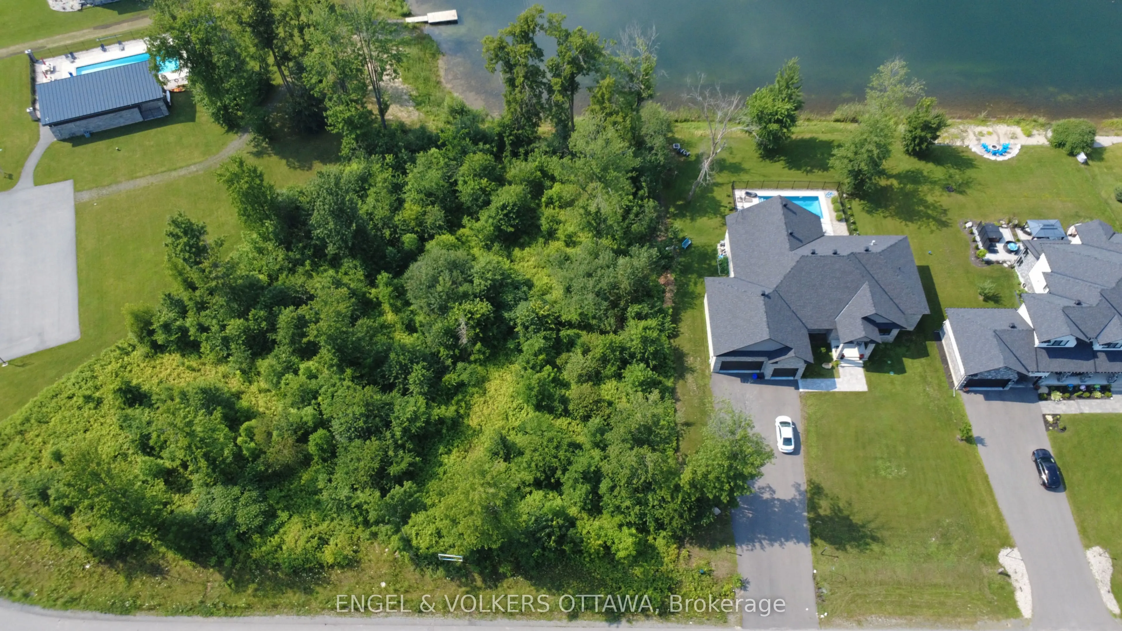 576 Shoreway Drive