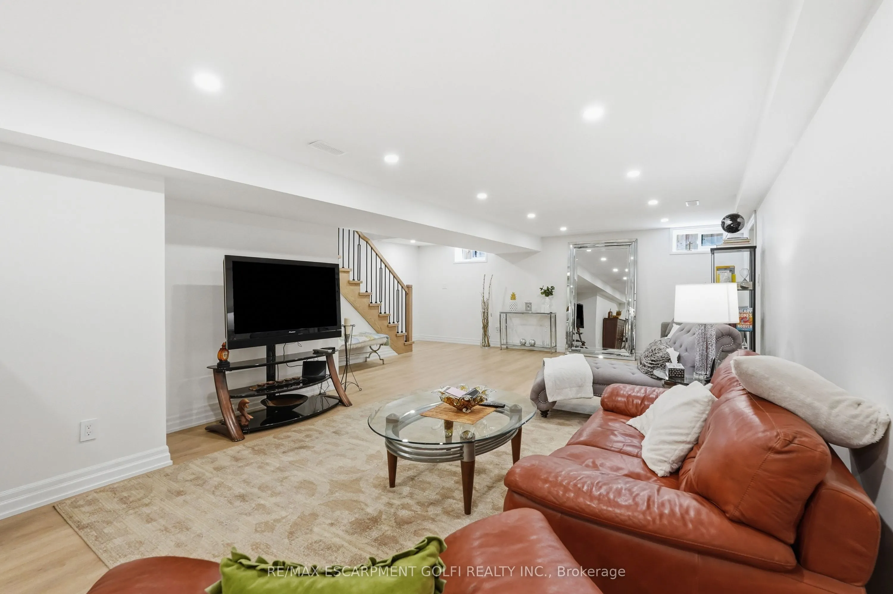 12 Cheval Drive