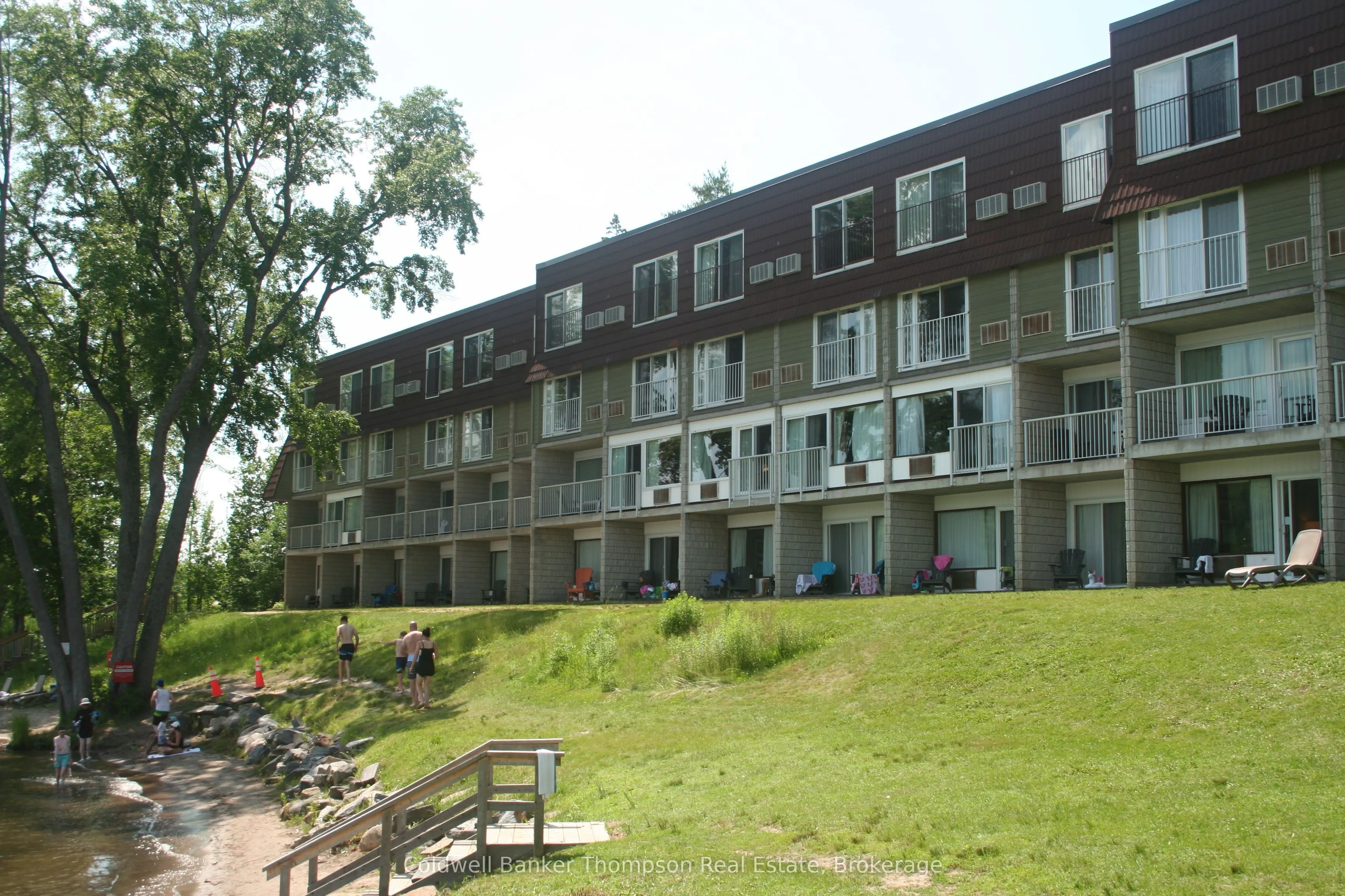 1235 Deerhurst Bayshore Drive #323