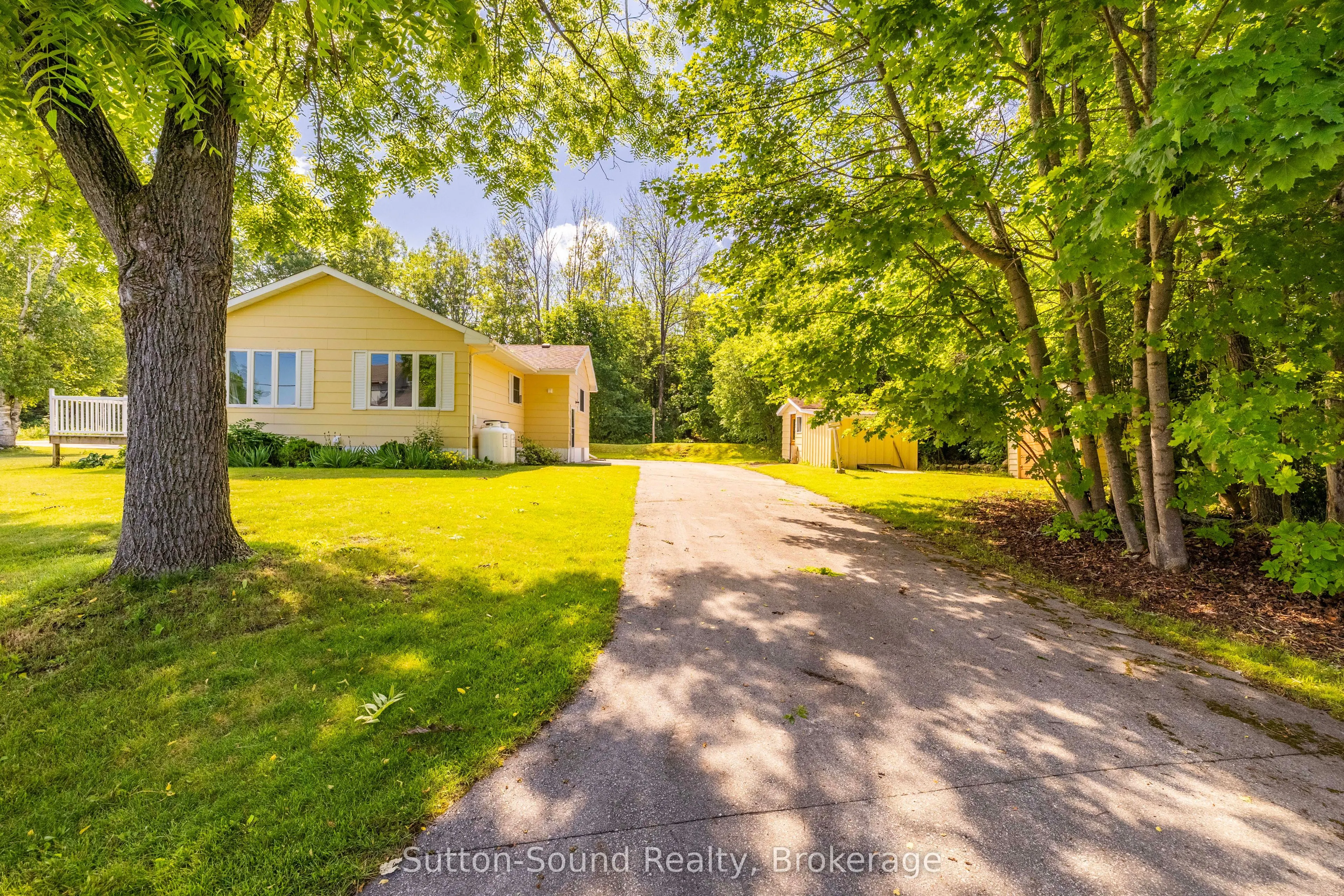125 Paradise Bay Road