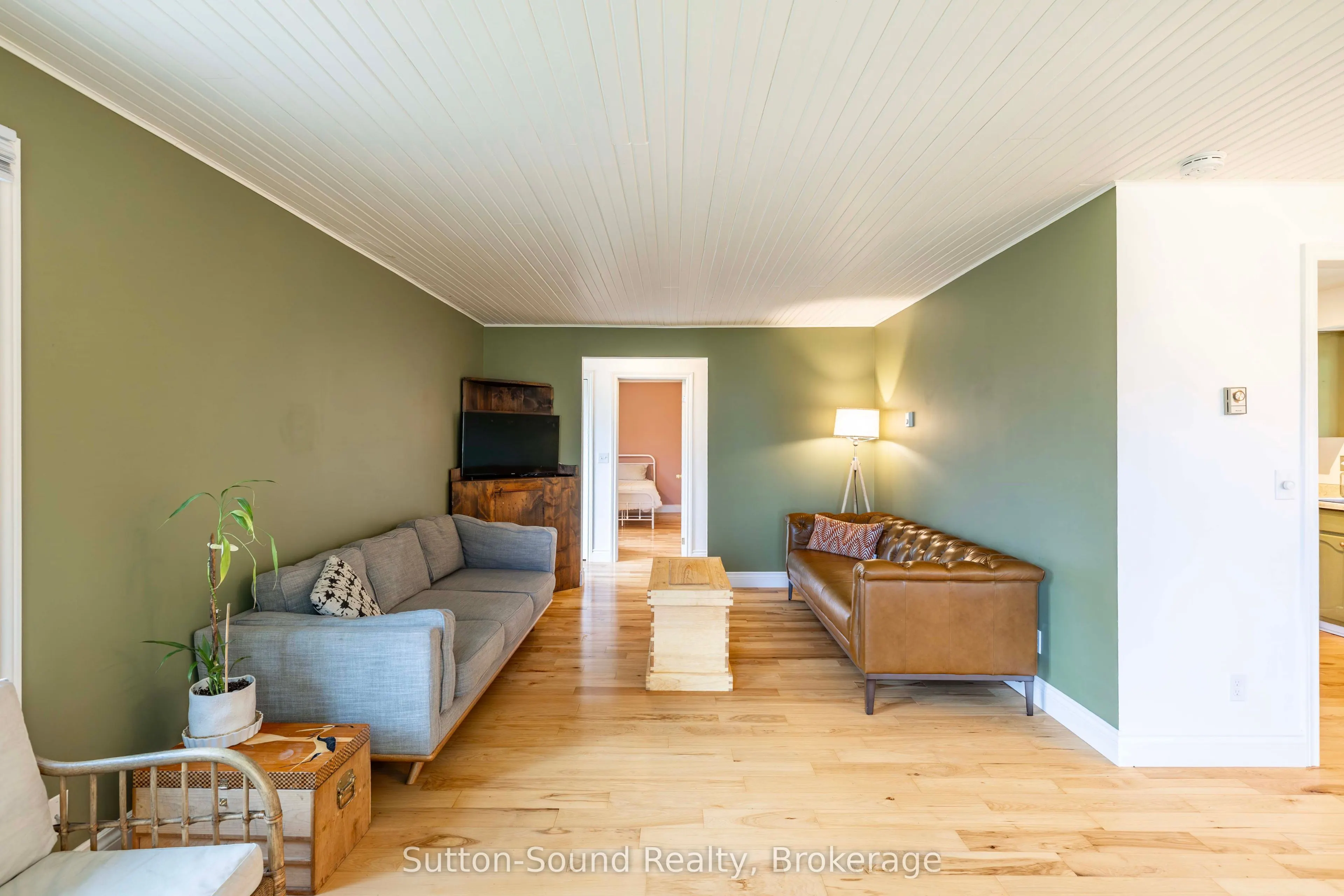 125 Paradise Bay Road