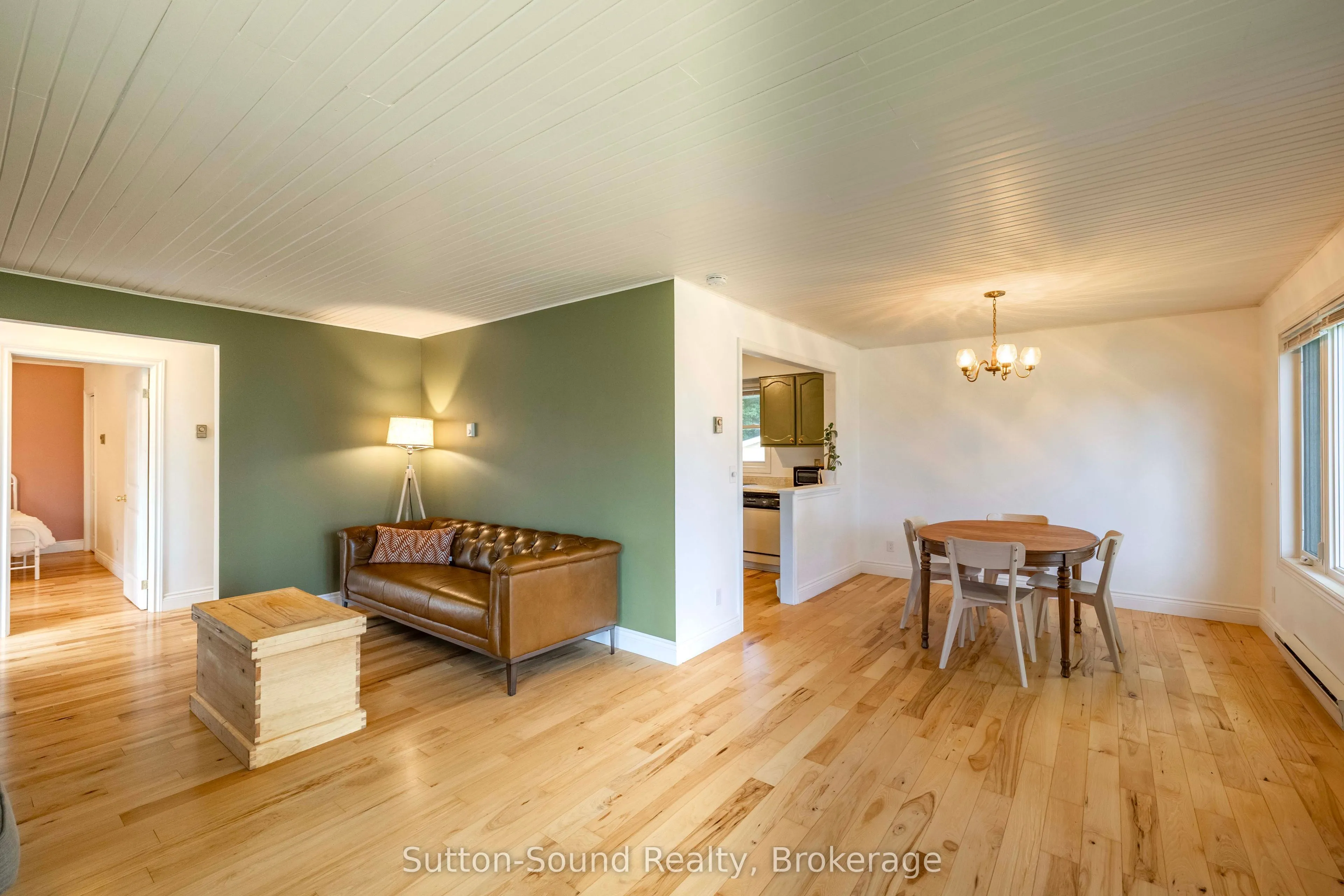 125 Paradise Bay Road