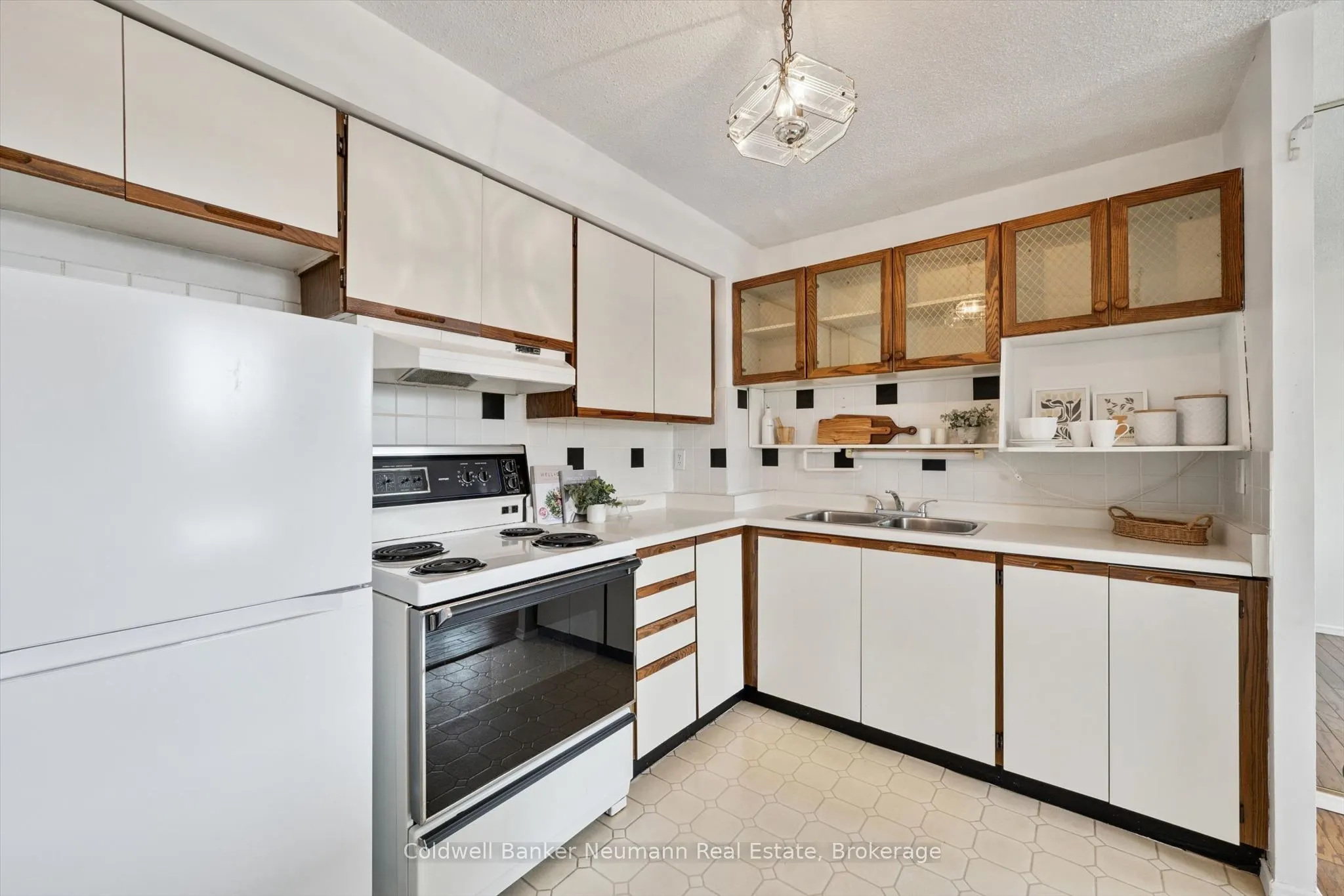 93 Westwood Road #405