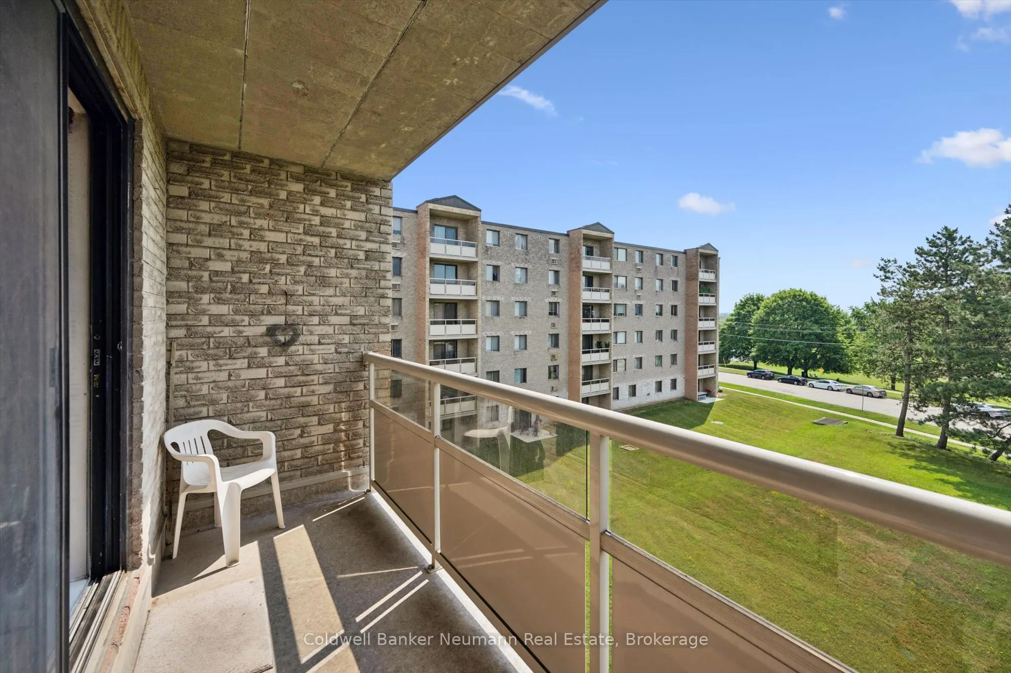 93 Westwood Road #405