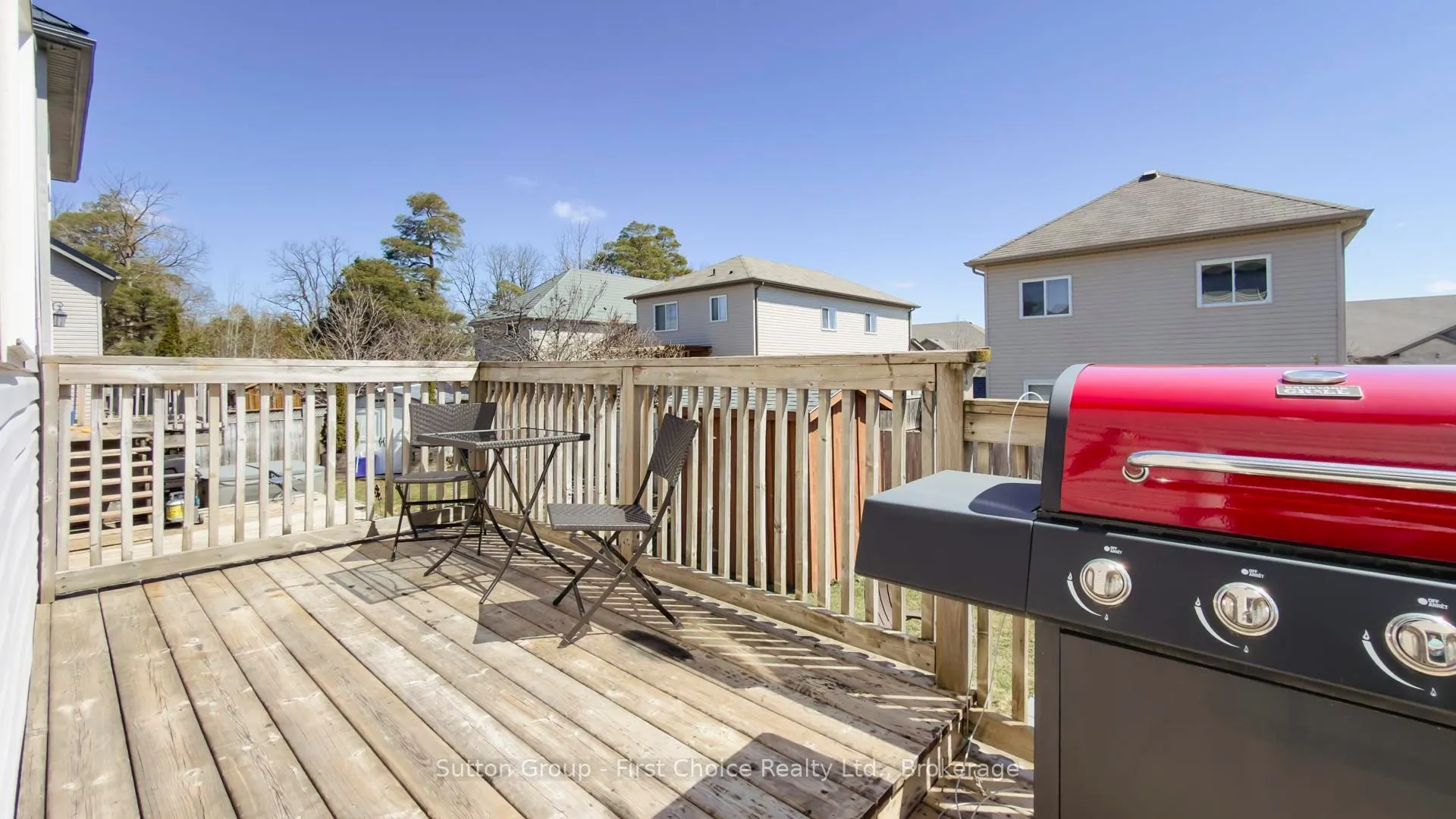 670 Reid Crescent