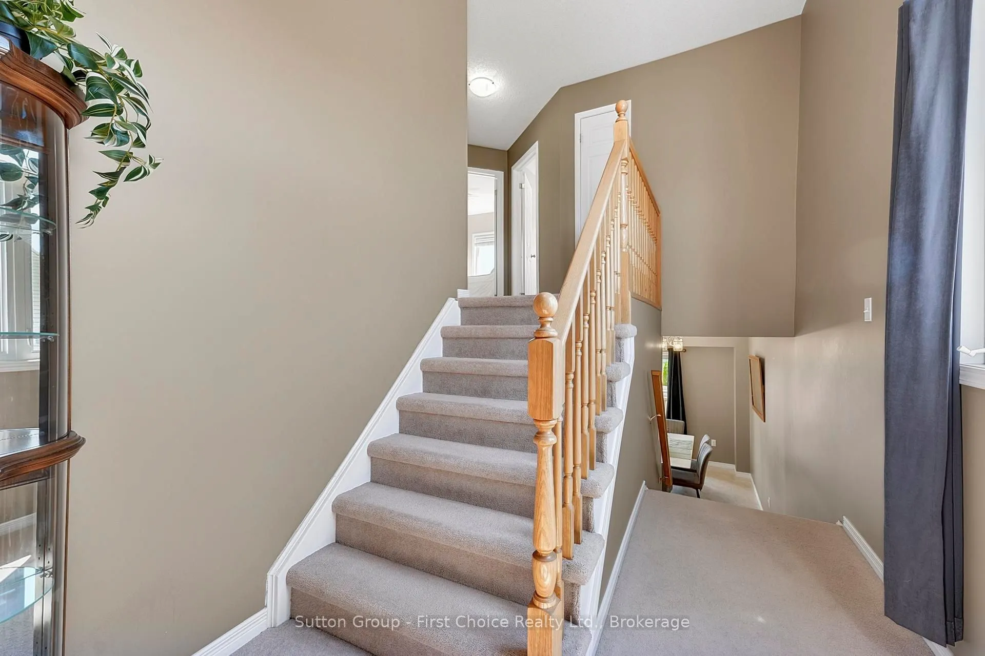 670 Reid Crescent