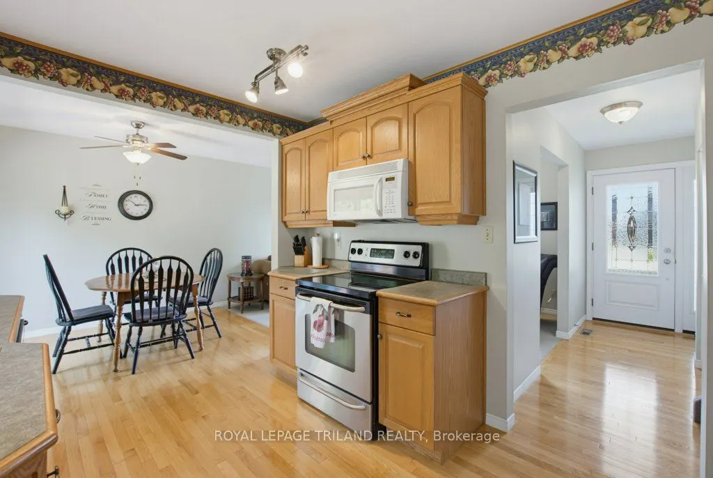 5 Warren Crescent