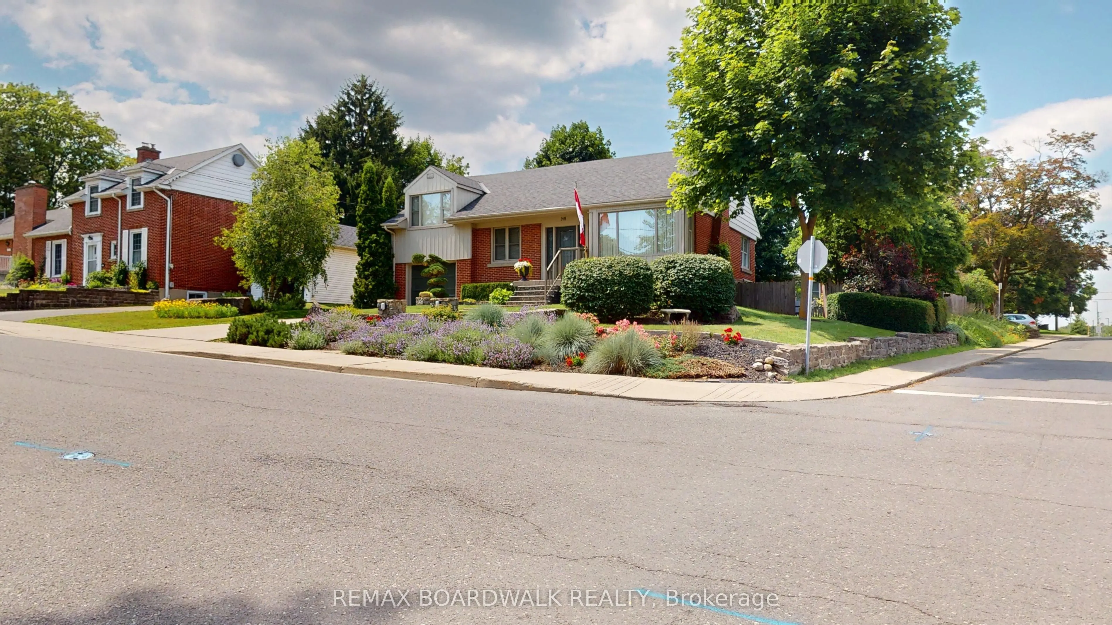 148 James Street E