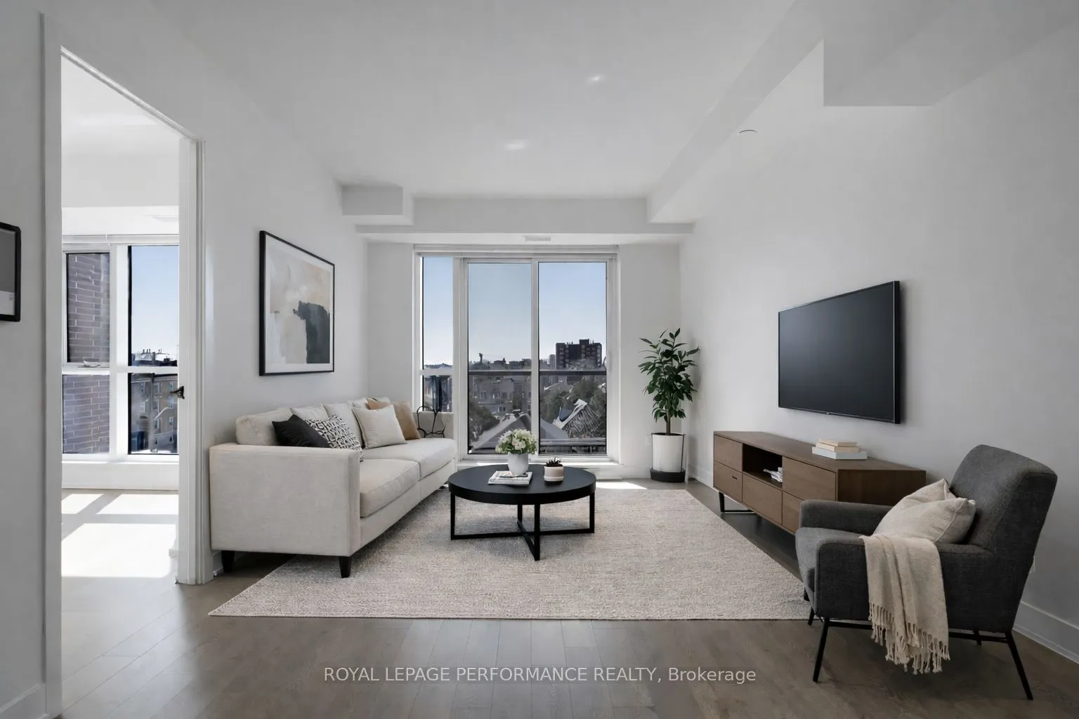 560 Rideau Street #517