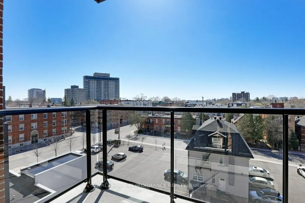 560 Rideau Street #517