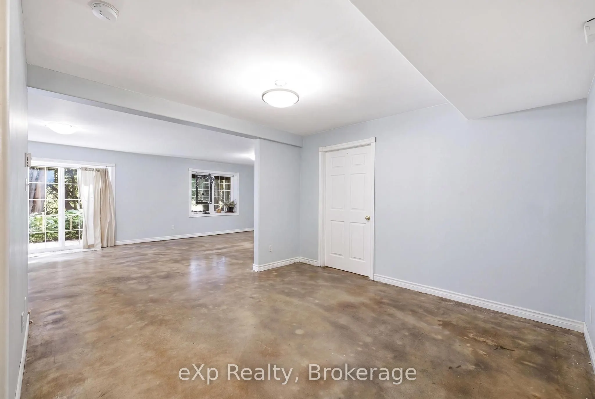 212629 Southgate 21 Side Road