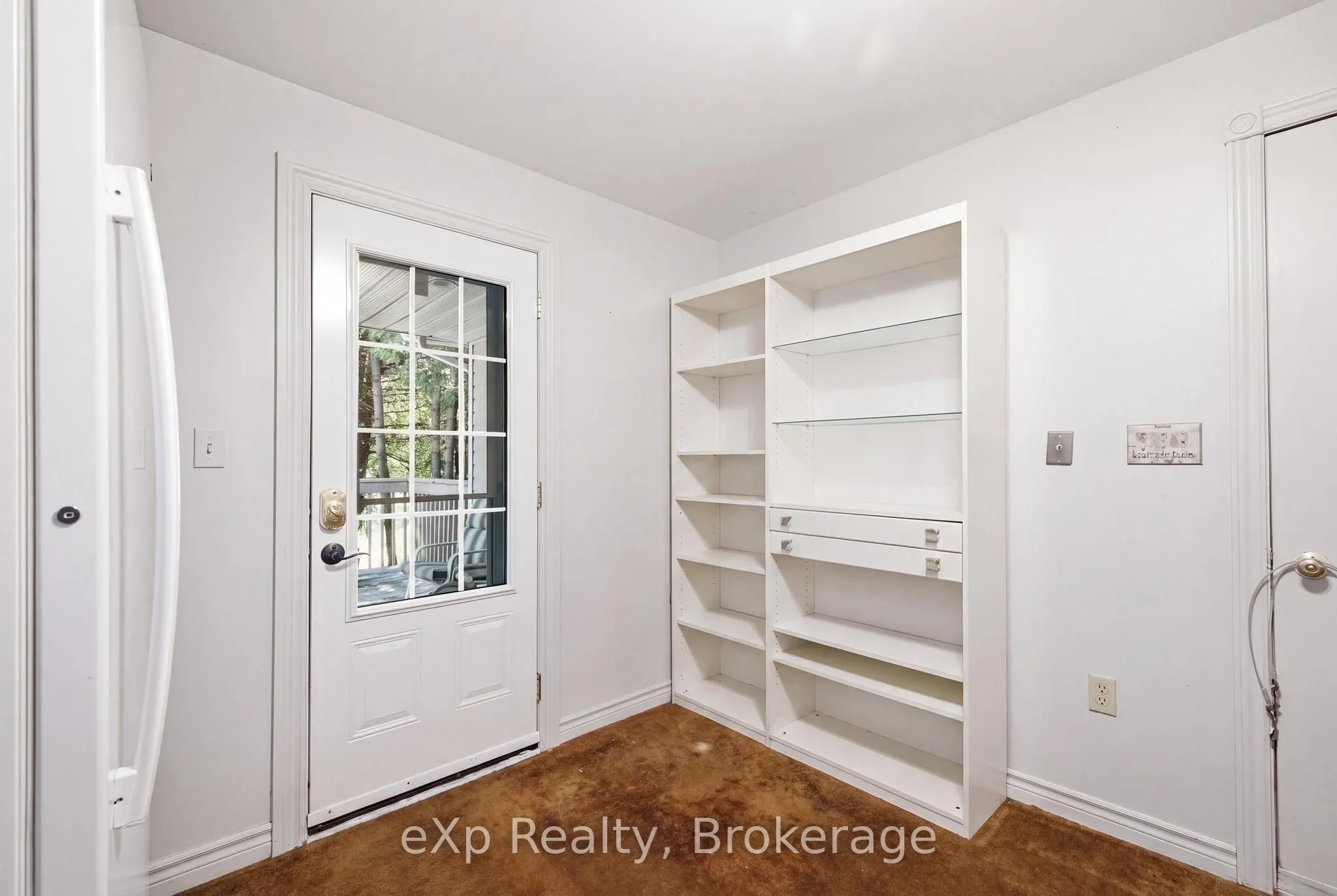212629 Southgate 21 Side Road