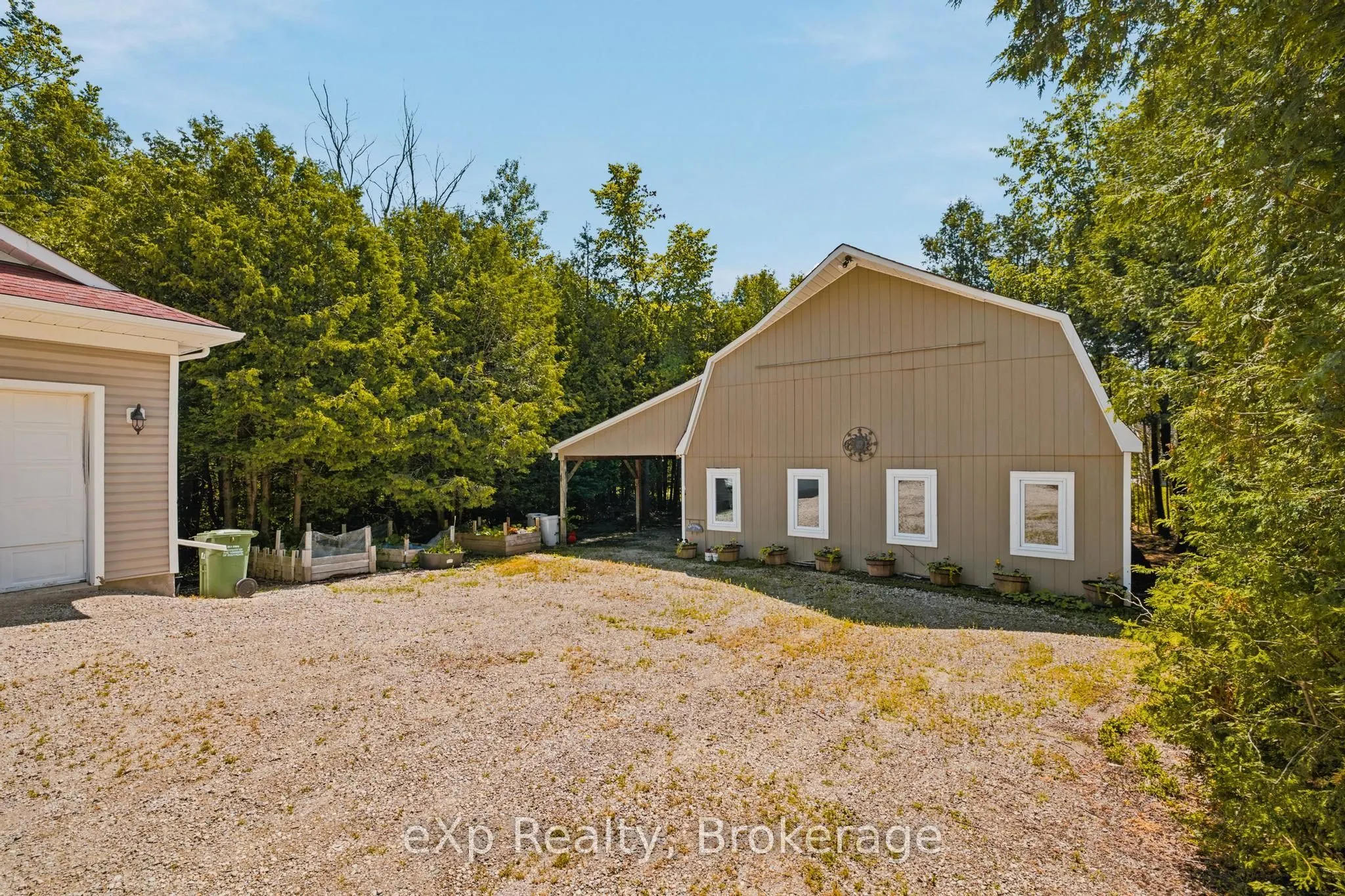 212629 Southgate 21 Side Road