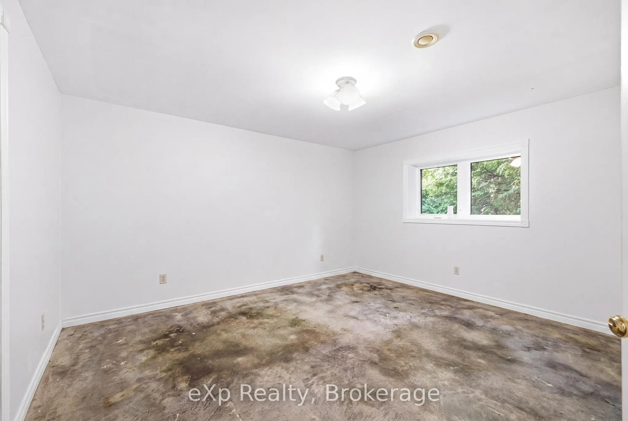 212629 Southgate 21 Side Road
