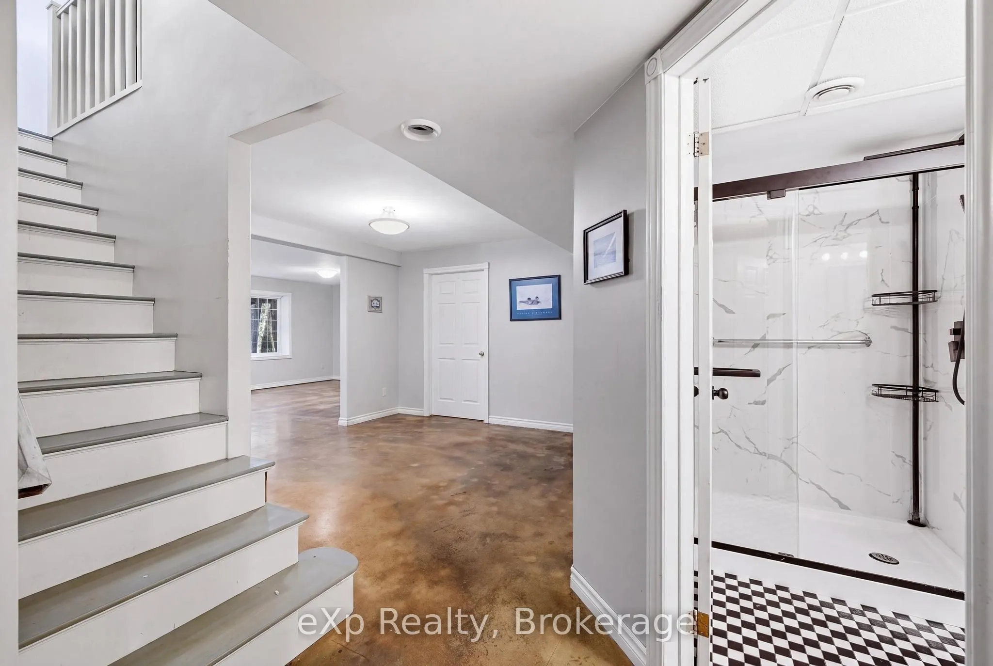 212629 Southgate 21 Side Road