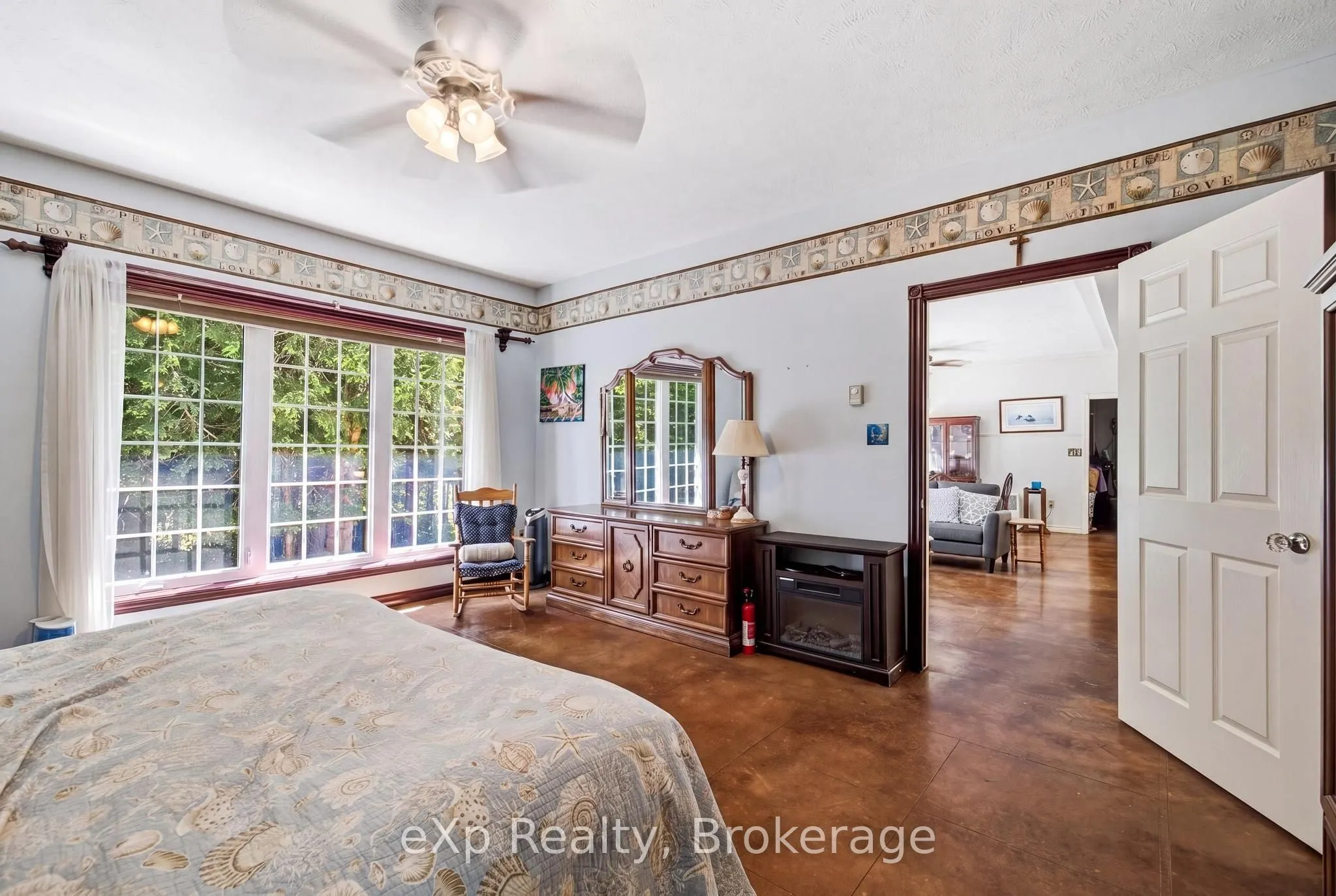 212629 Southgate 21 Side Road