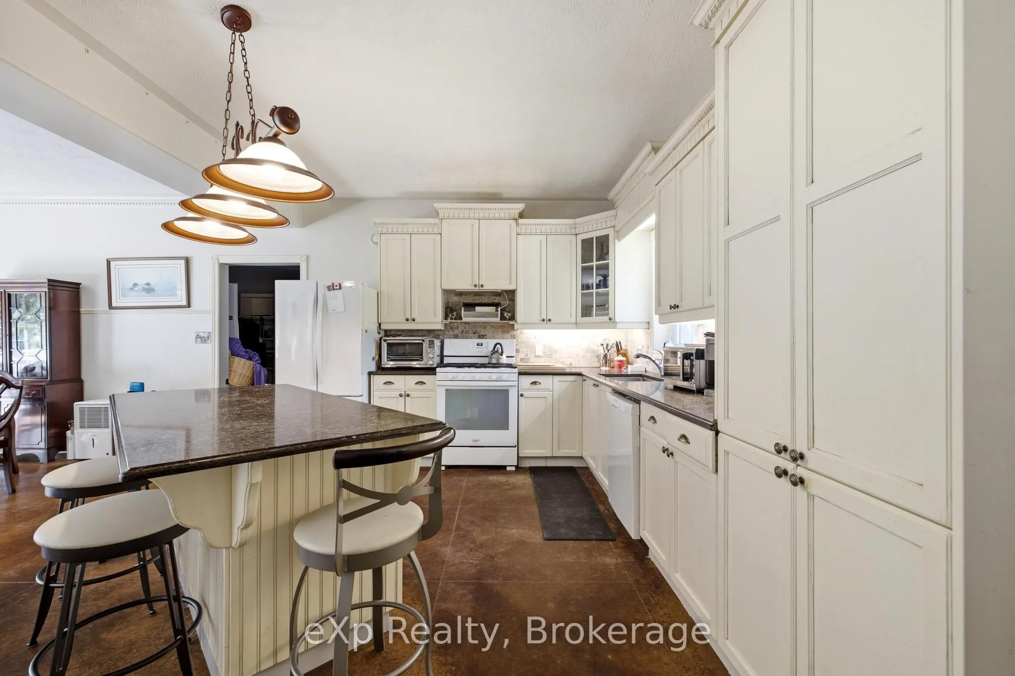 212629 Southgate 21 Side Road