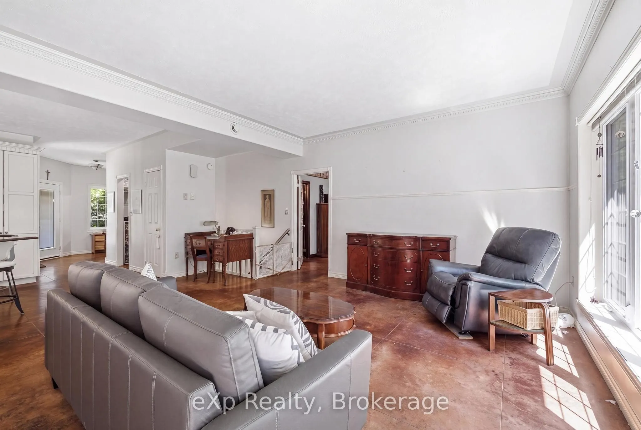 212629 Southgate 21 Side Road
