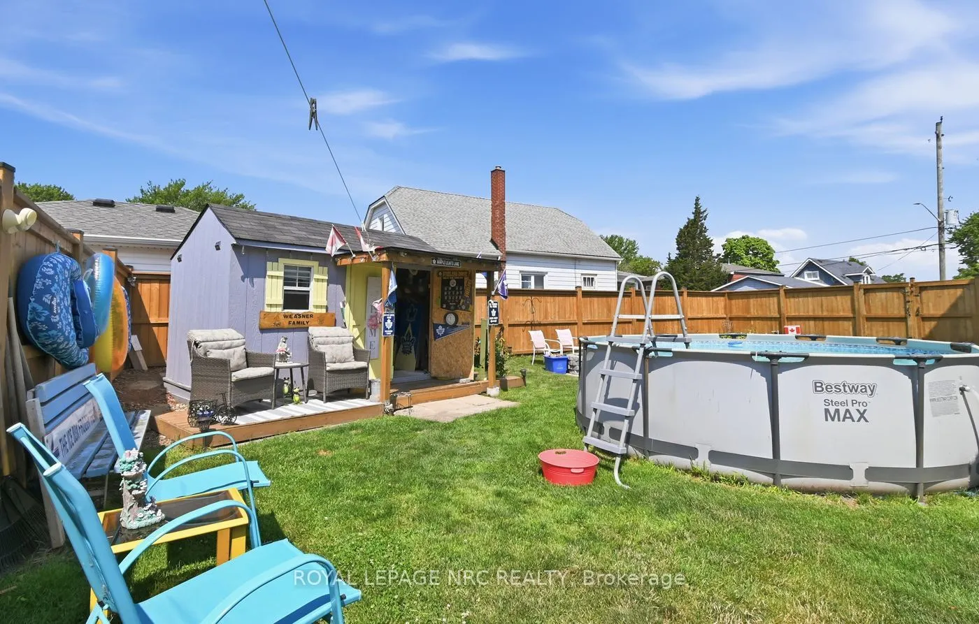 267 Killaly Street E