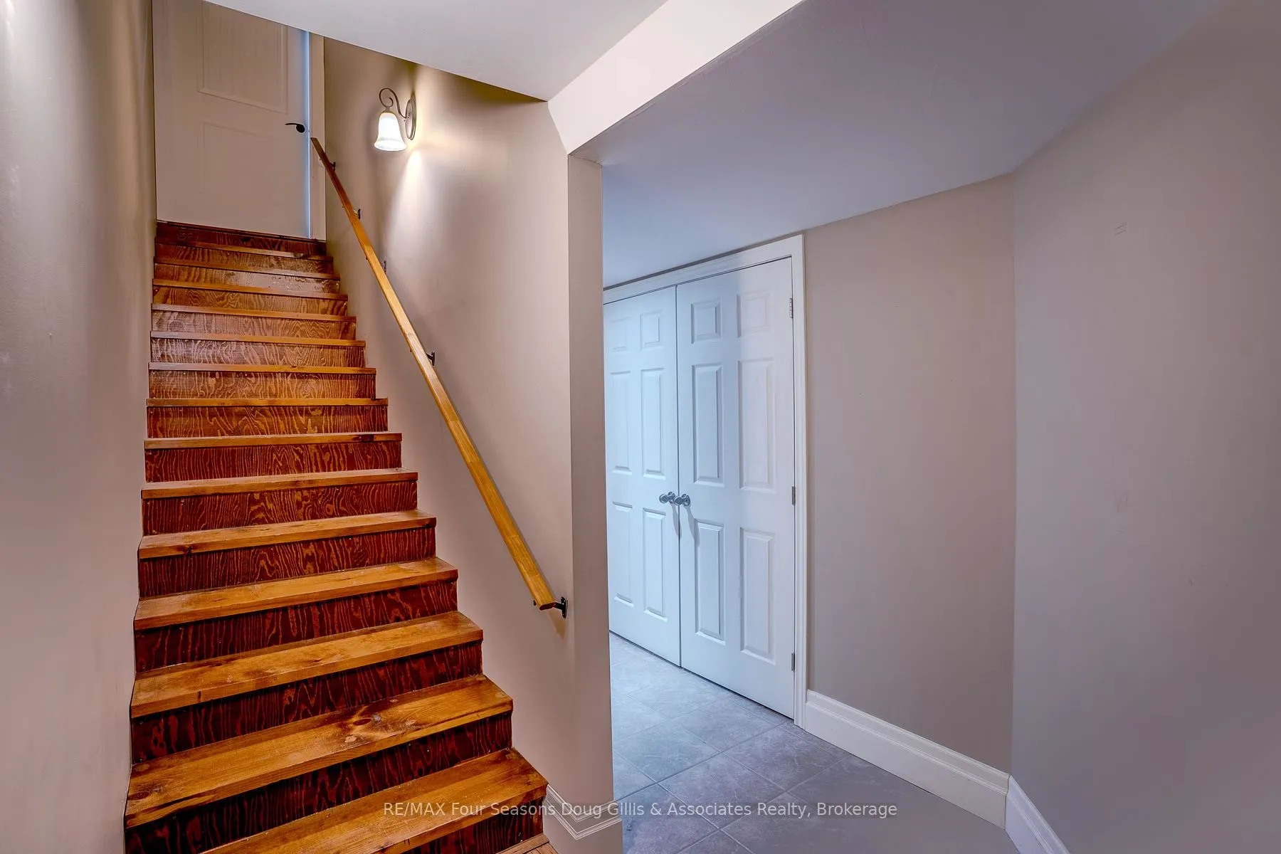 135 Algonquin Drive
