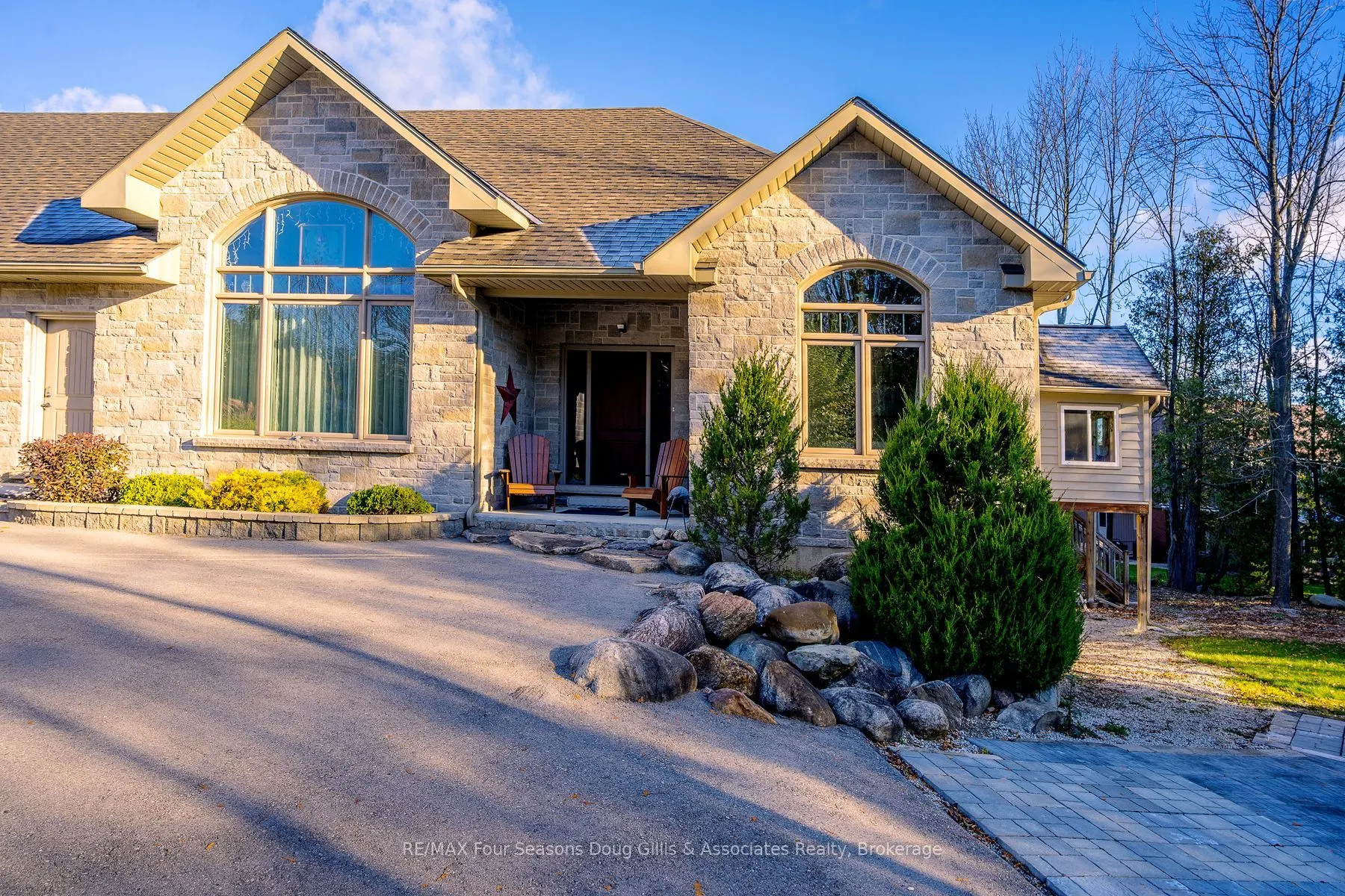 135 Algonquin Drive