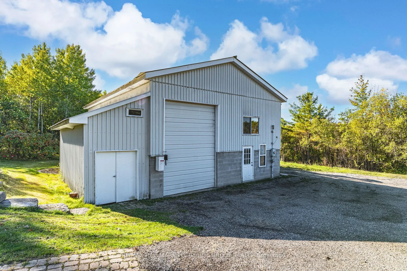 1564 Honey Harbour Road