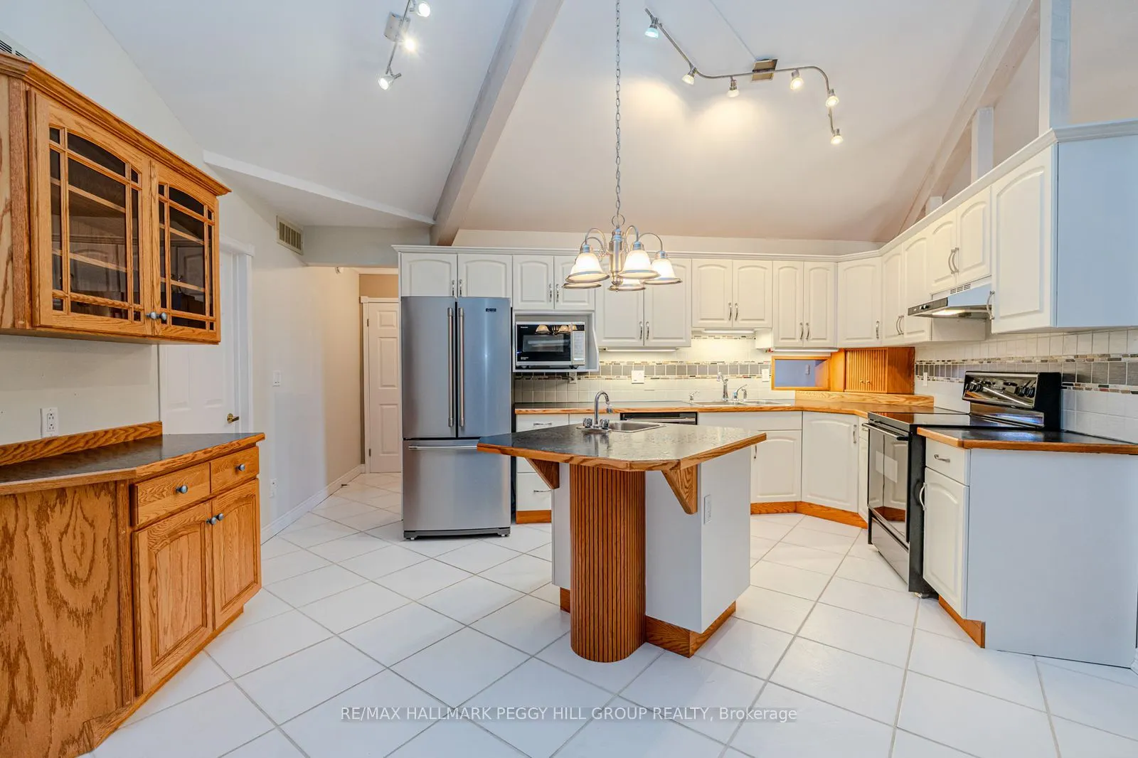 1564 Honey Harbour Road