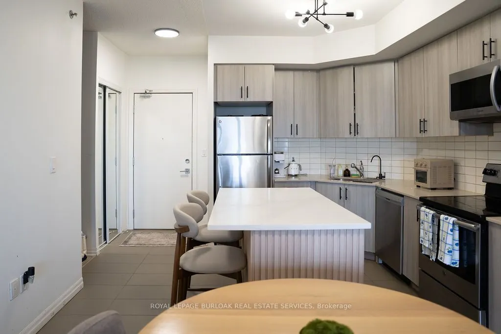 560 North Service Road #610