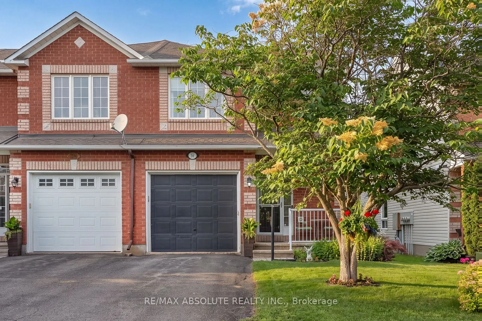 36 Chantilly Gate