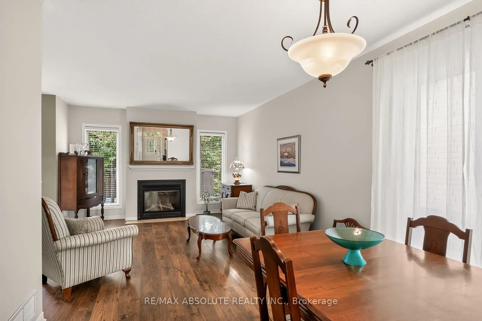 36 Chantilly Gate