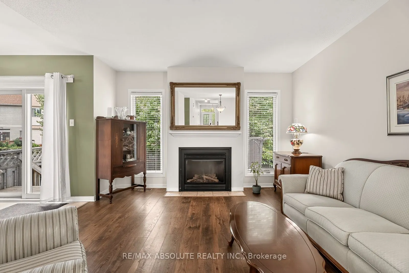 36 Chantilly Gate