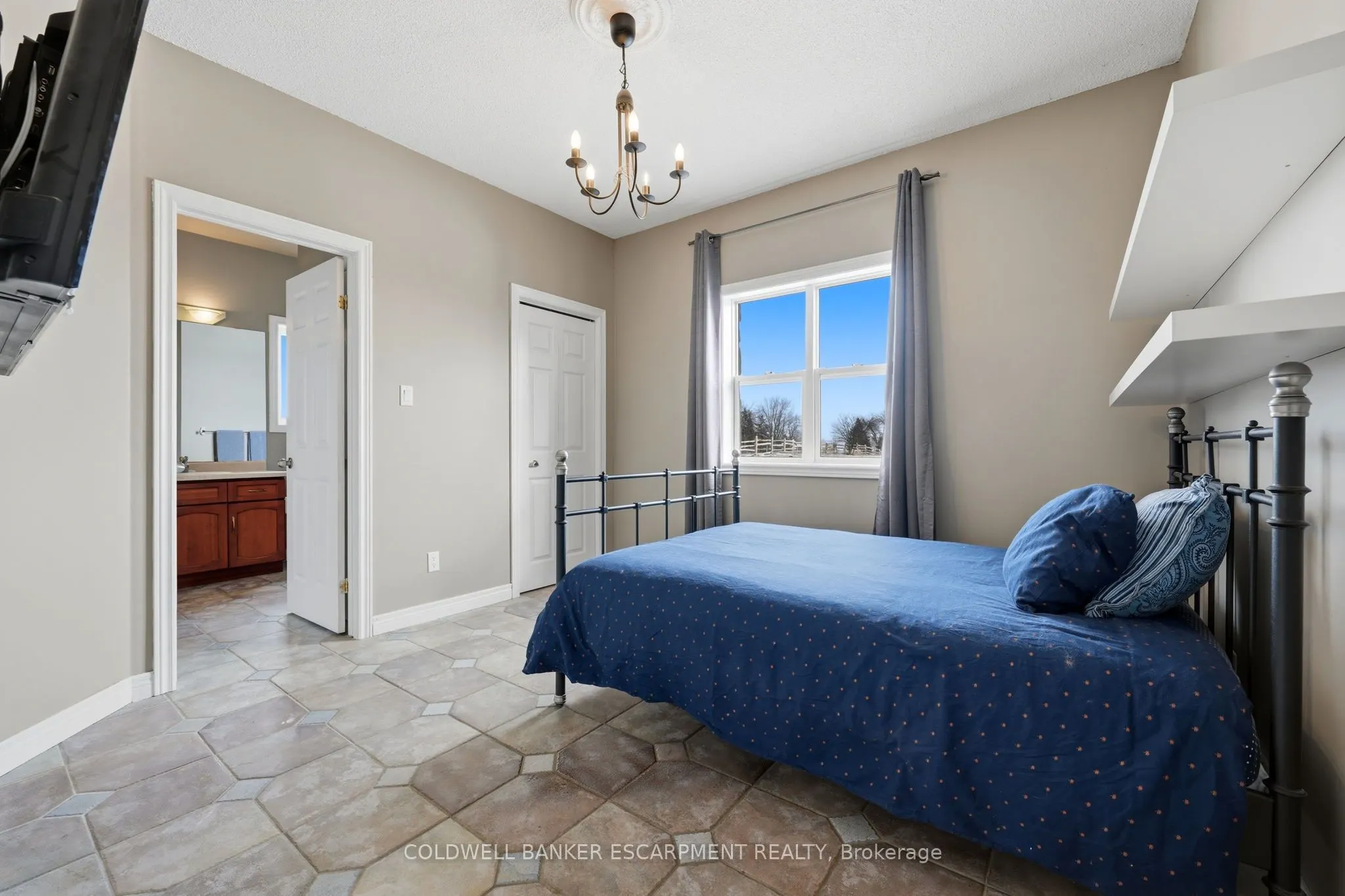 4923 Wellington 44 Road