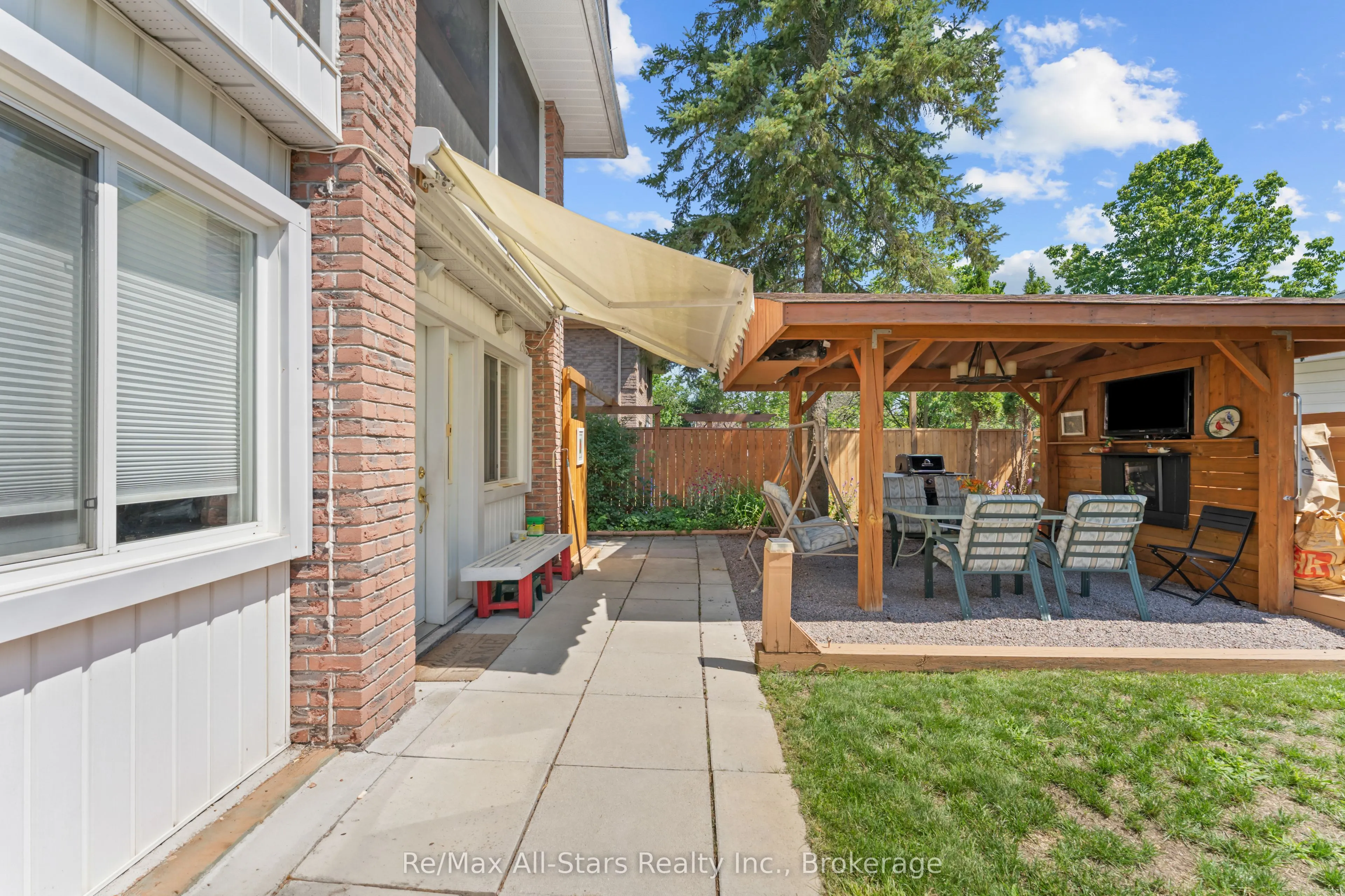 53 Helen Street