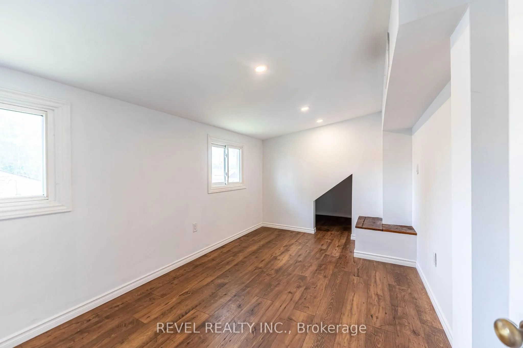 1217 ORCHARD Avenue