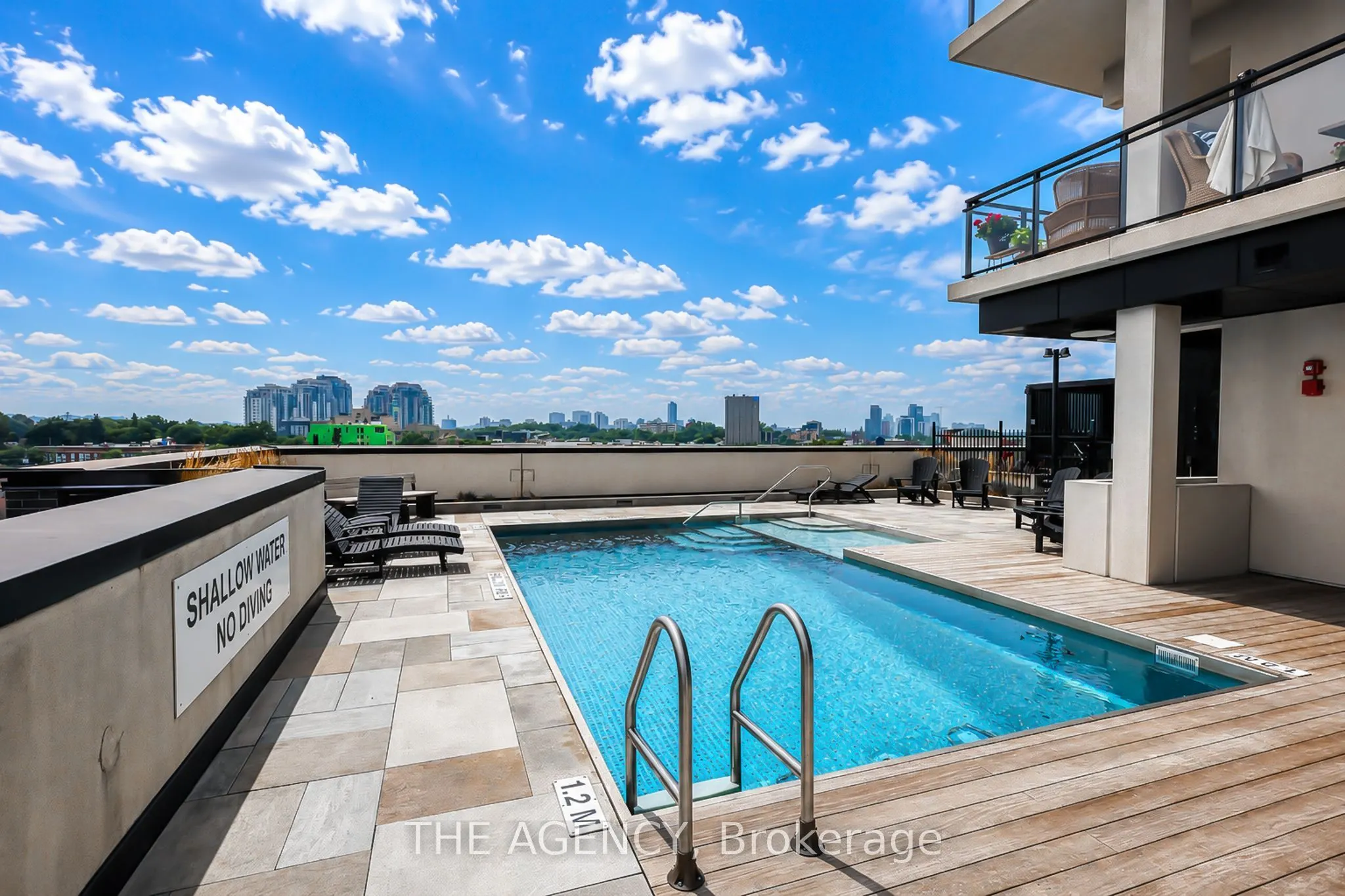 181 King Street S #1907
