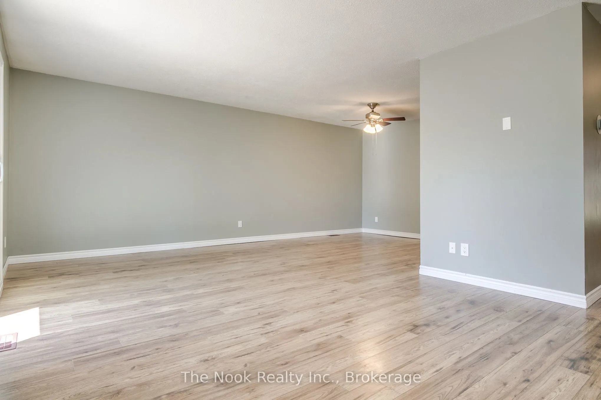 95 Peacock Boulevard