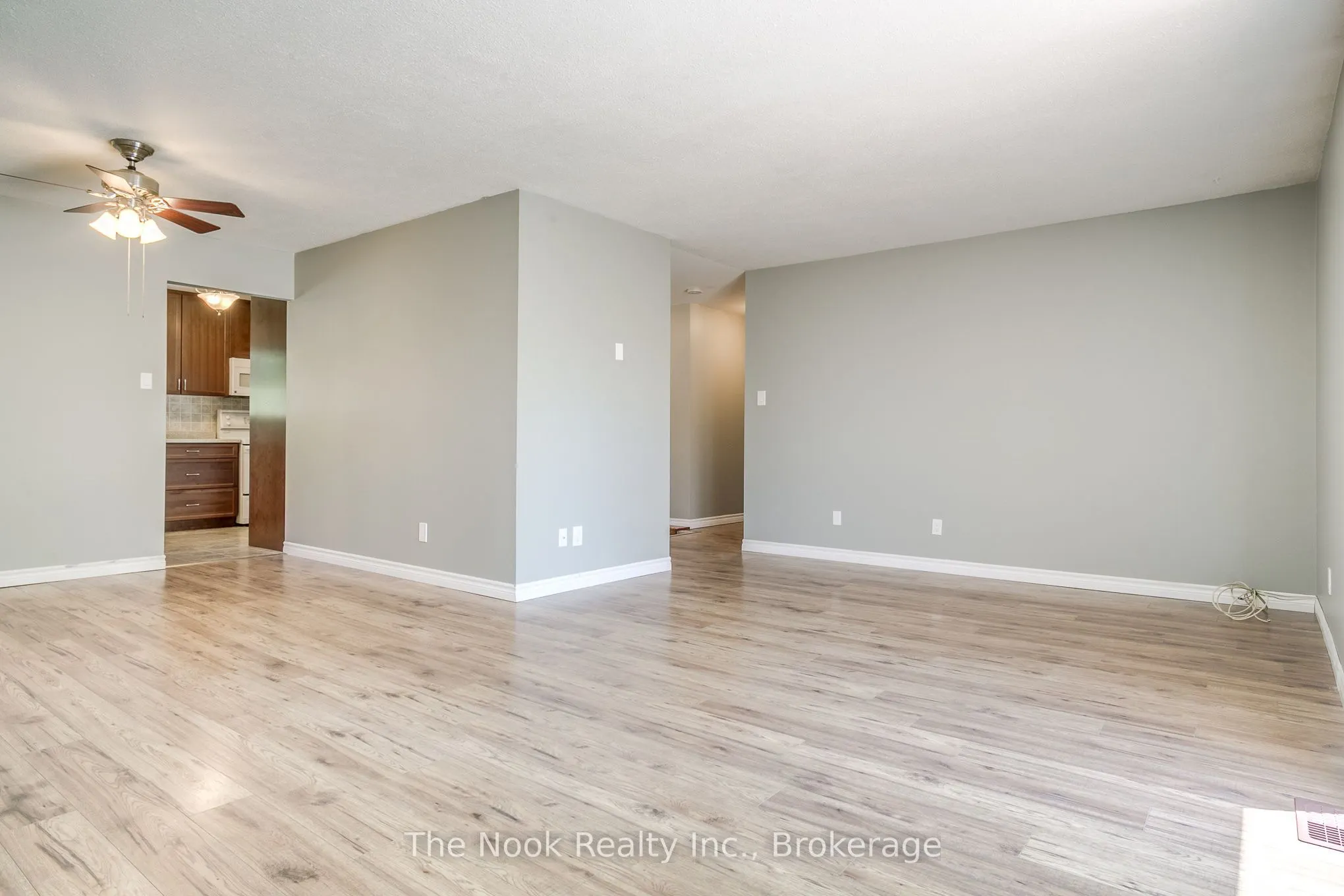 95 Peacock Boulevard