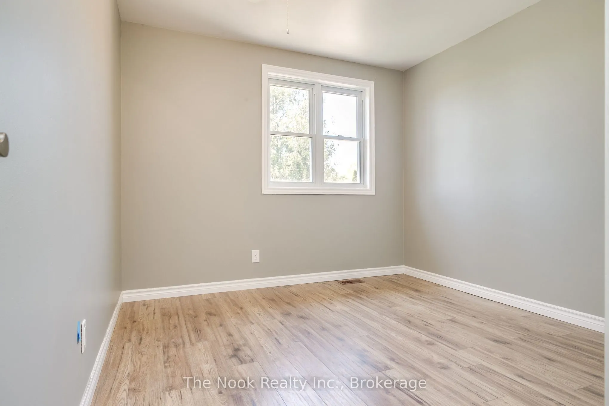 95 Peacock Boulevard