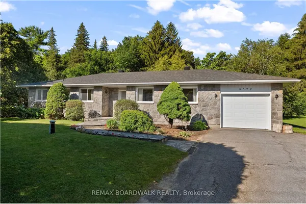 3572 Woodroffe Avenue