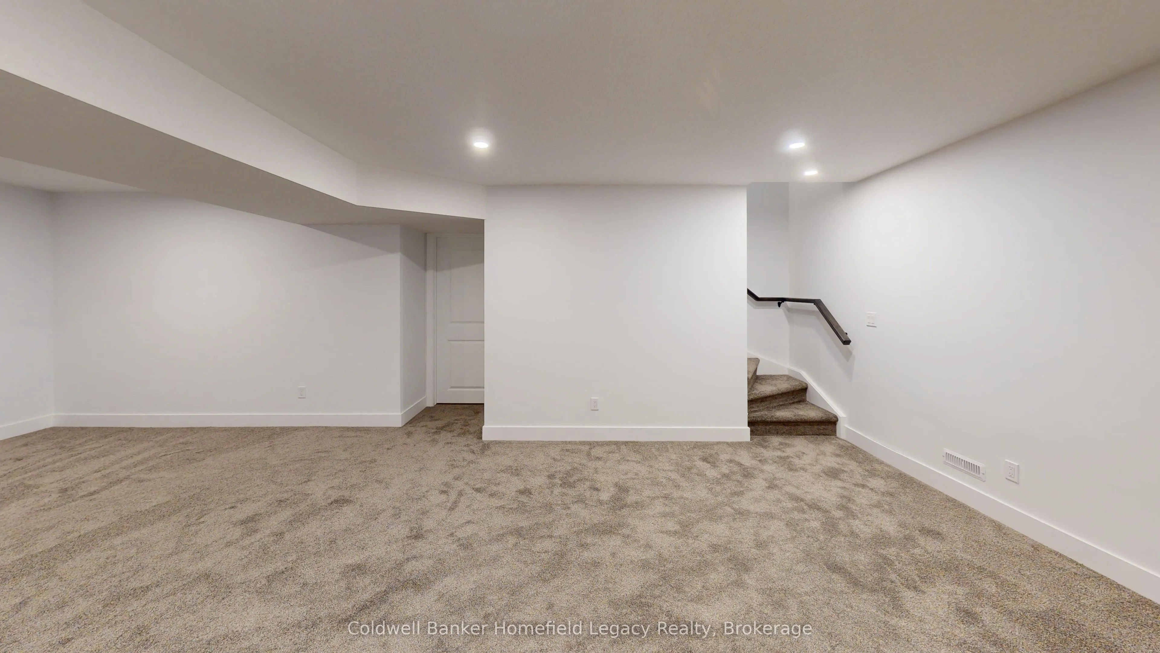 165 Egan Avenue #13