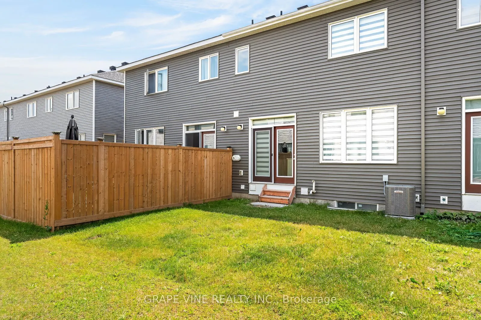 225 Billrian Crescent