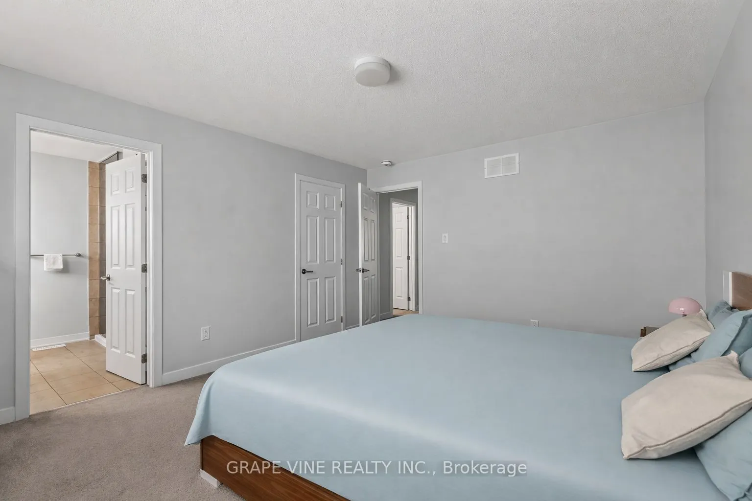 225 Billrian Crescent