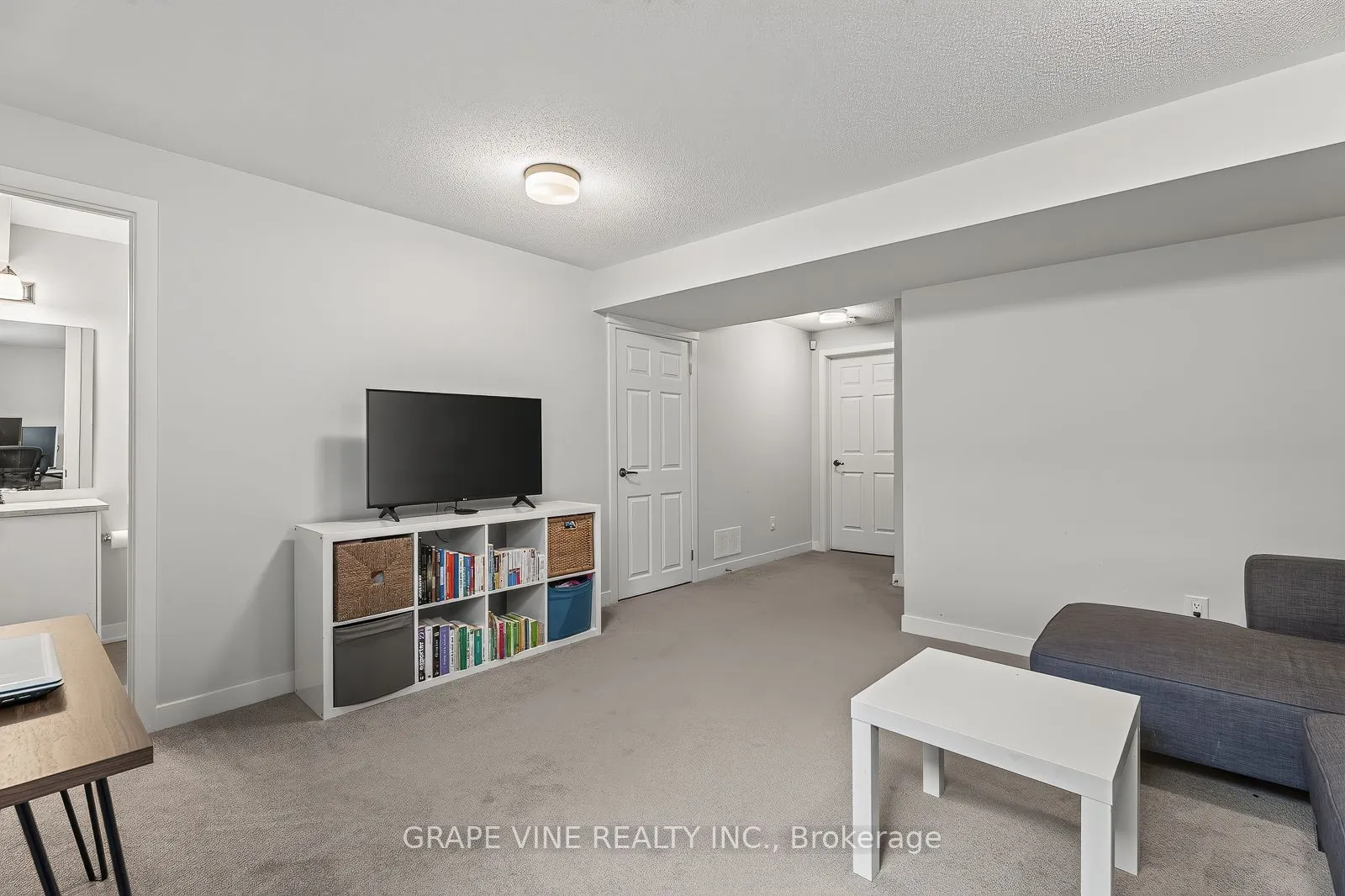 225 Billrian Crescent