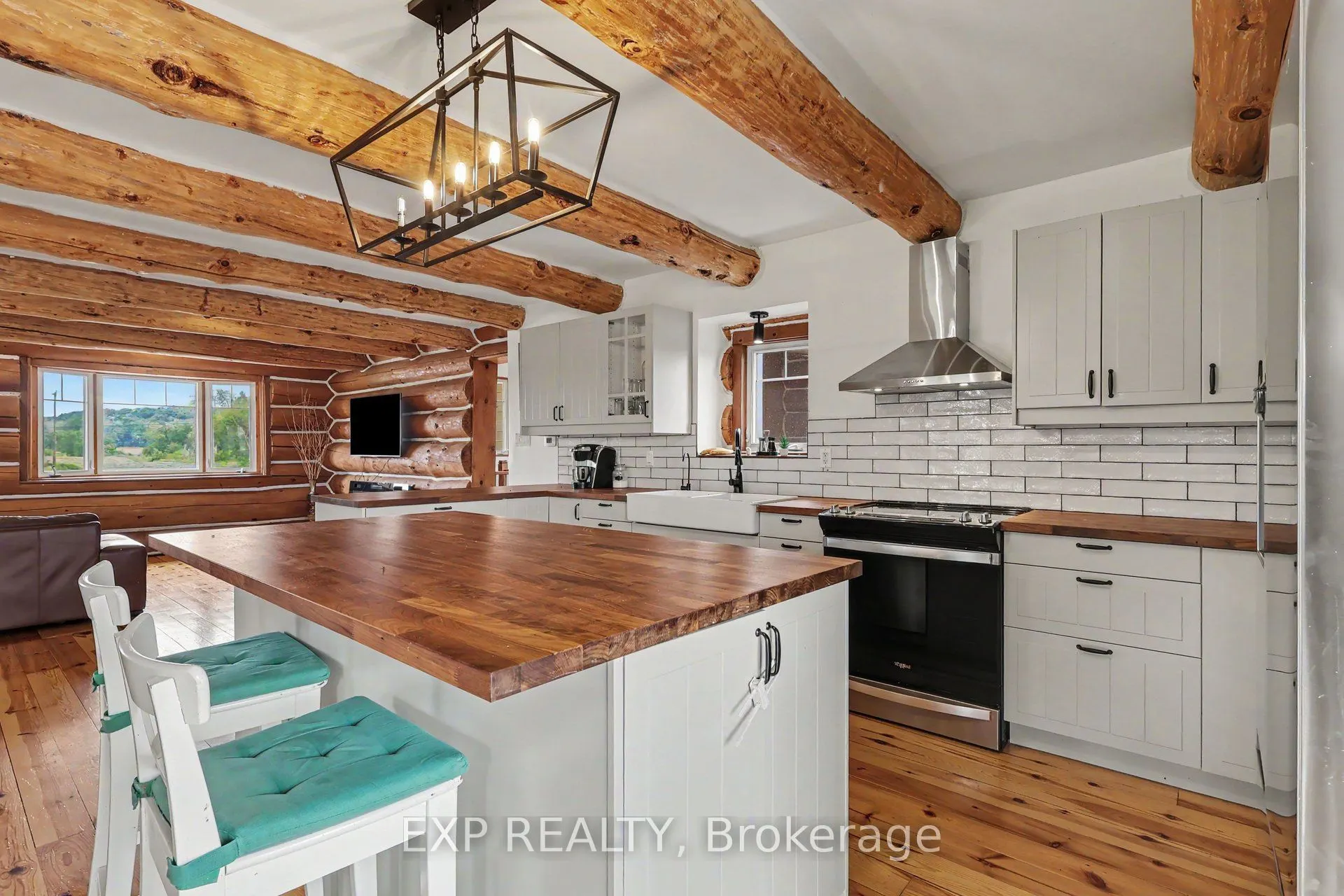 2661 Concession 2 Street