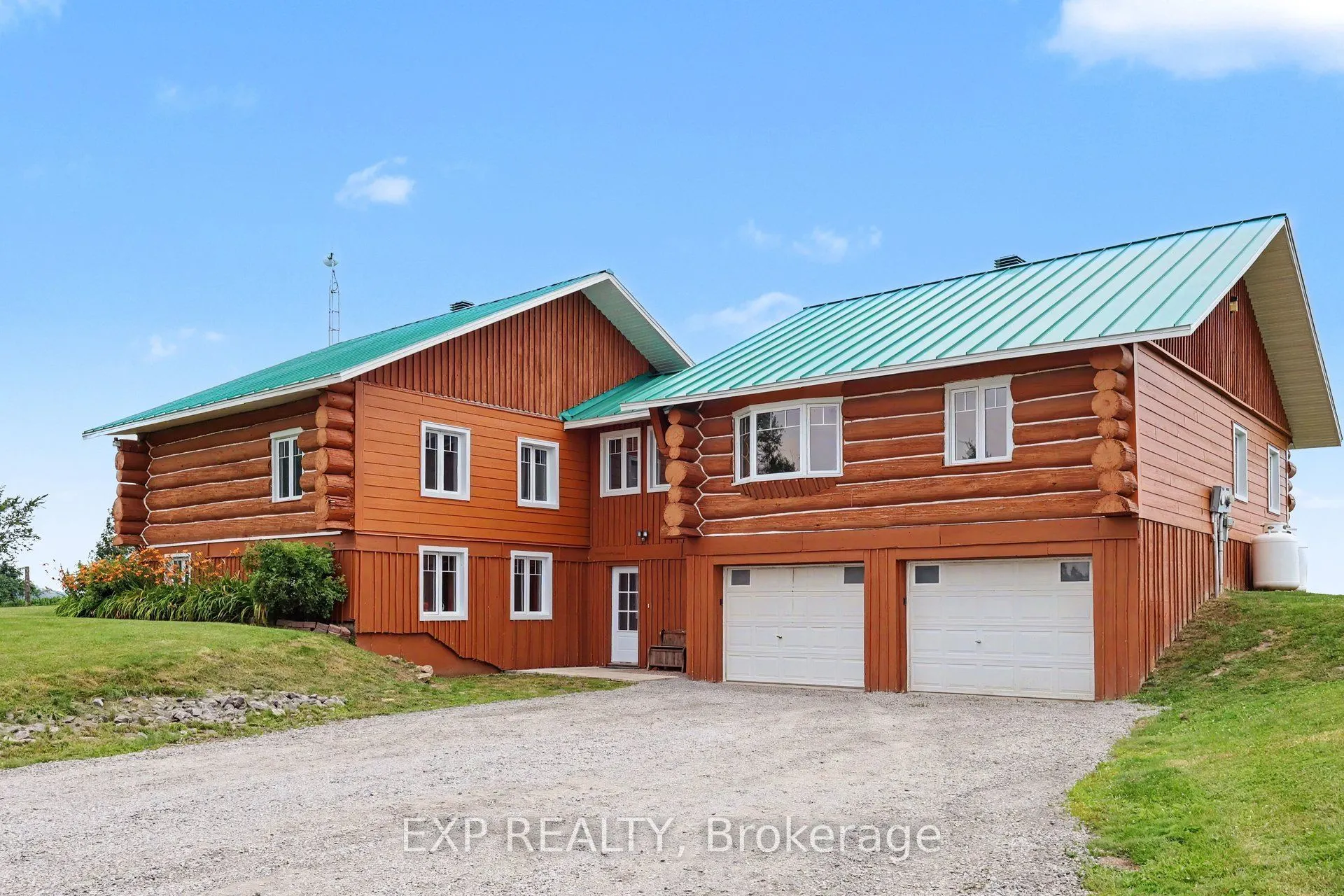 2661 Concession 2 Street