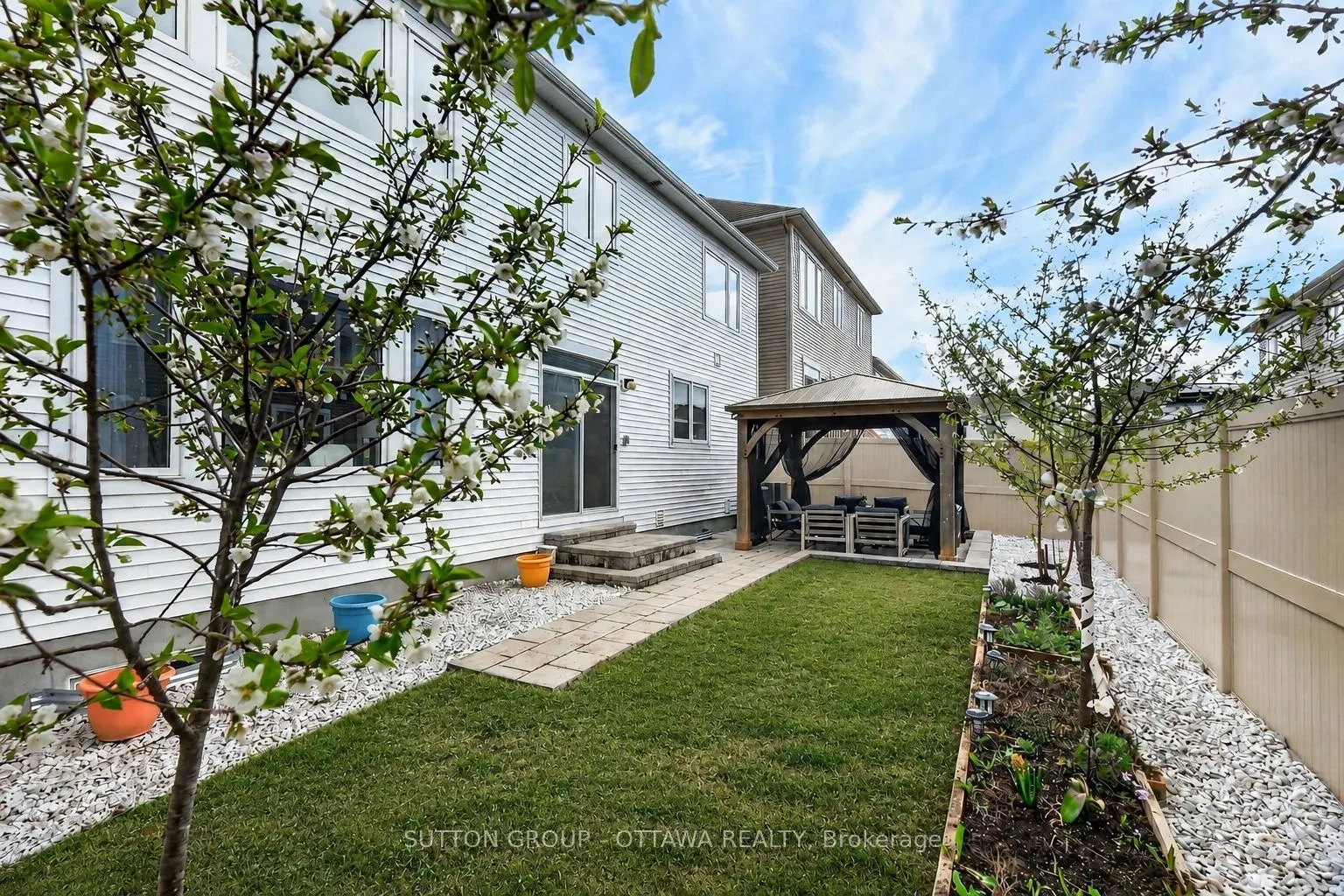 1011 Carden Lane