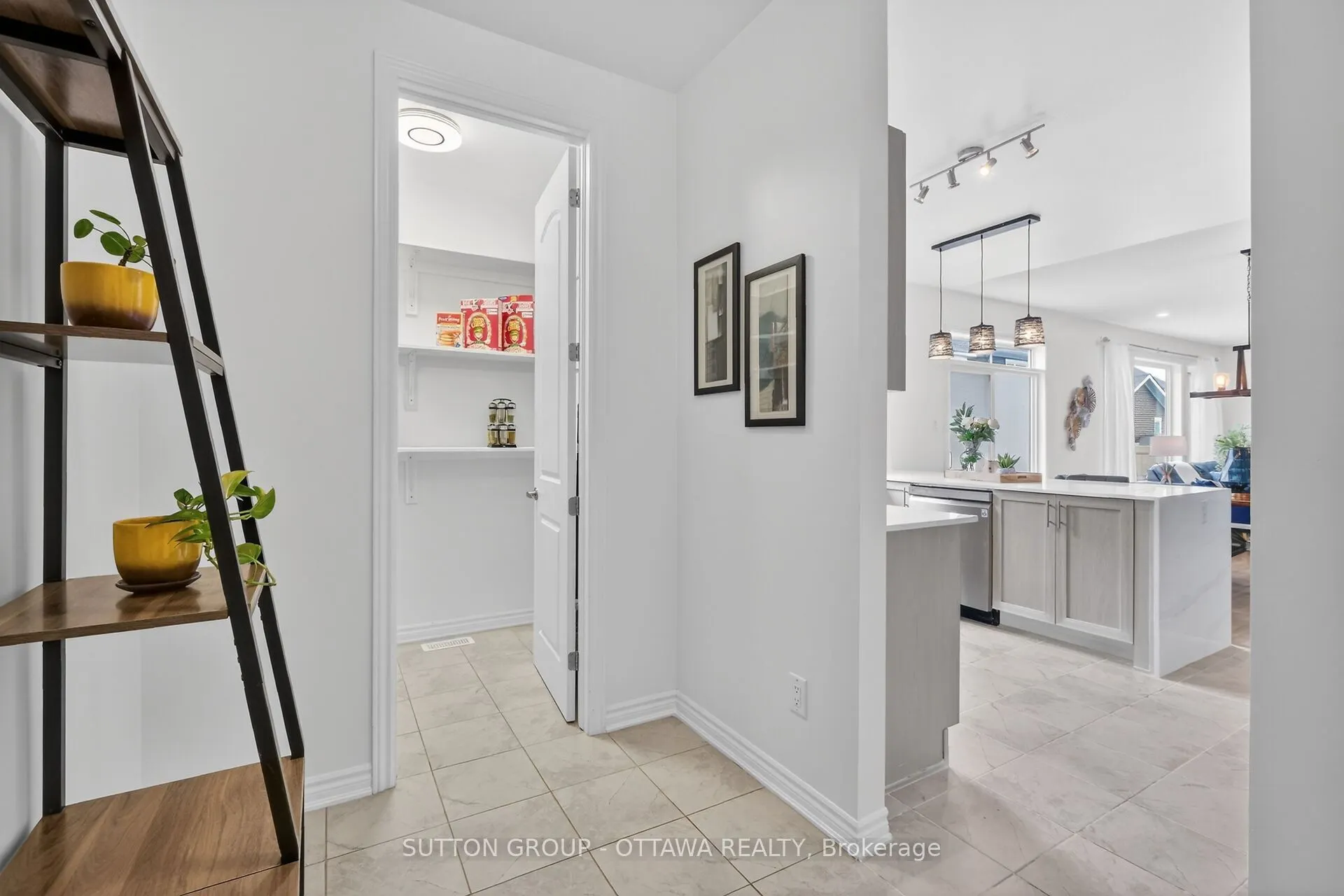 1011 Carden Lane